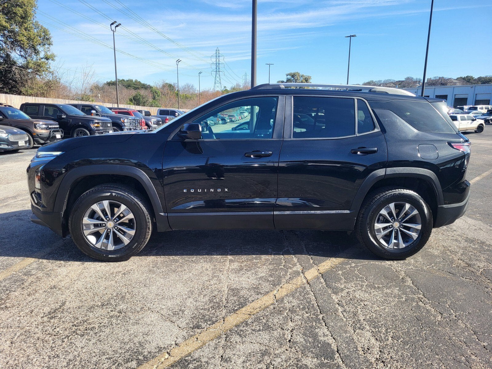 2025 Chevrolet Equinox FWD LT
