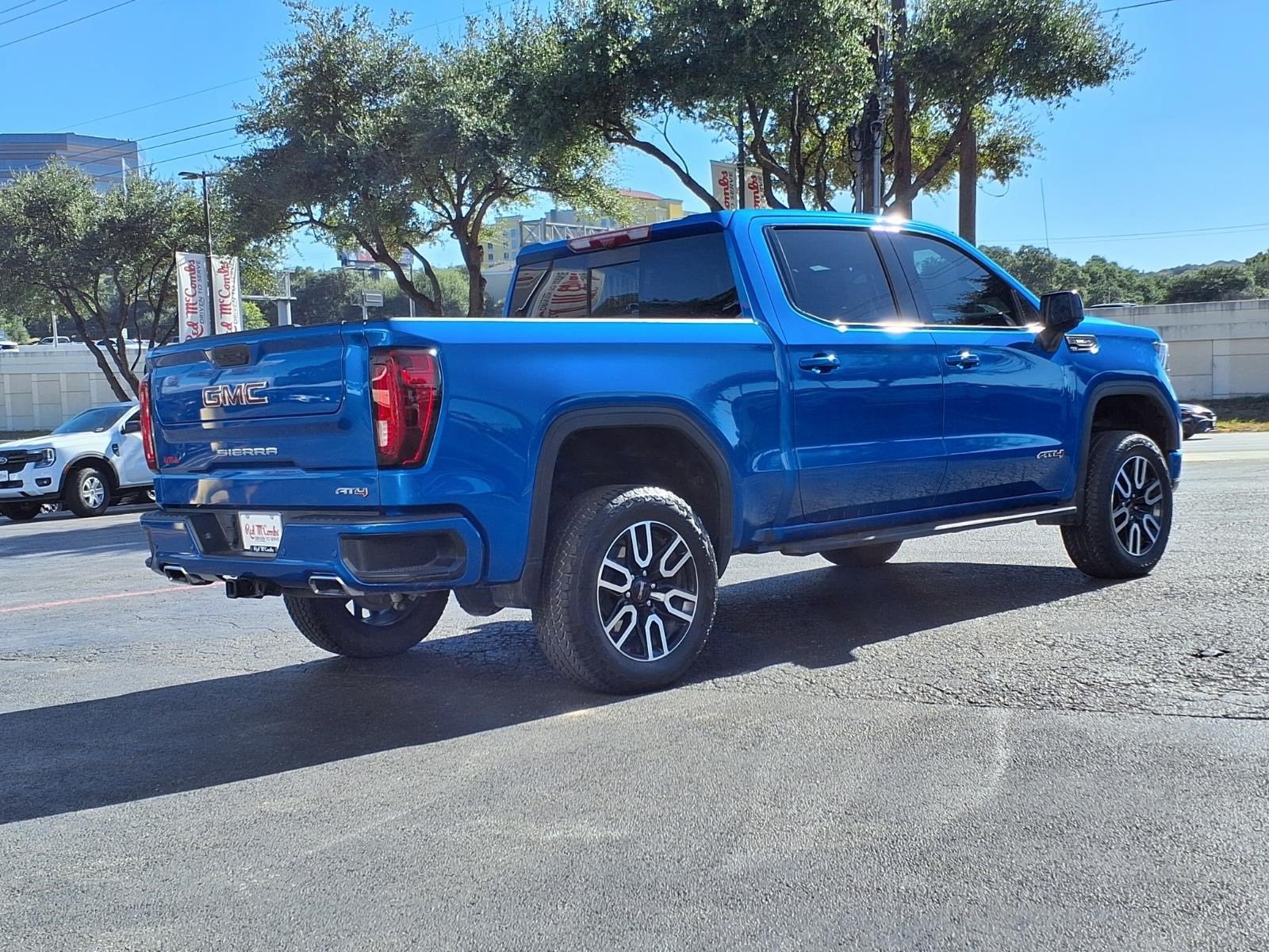2024 GMC Sierra 1500 AT4