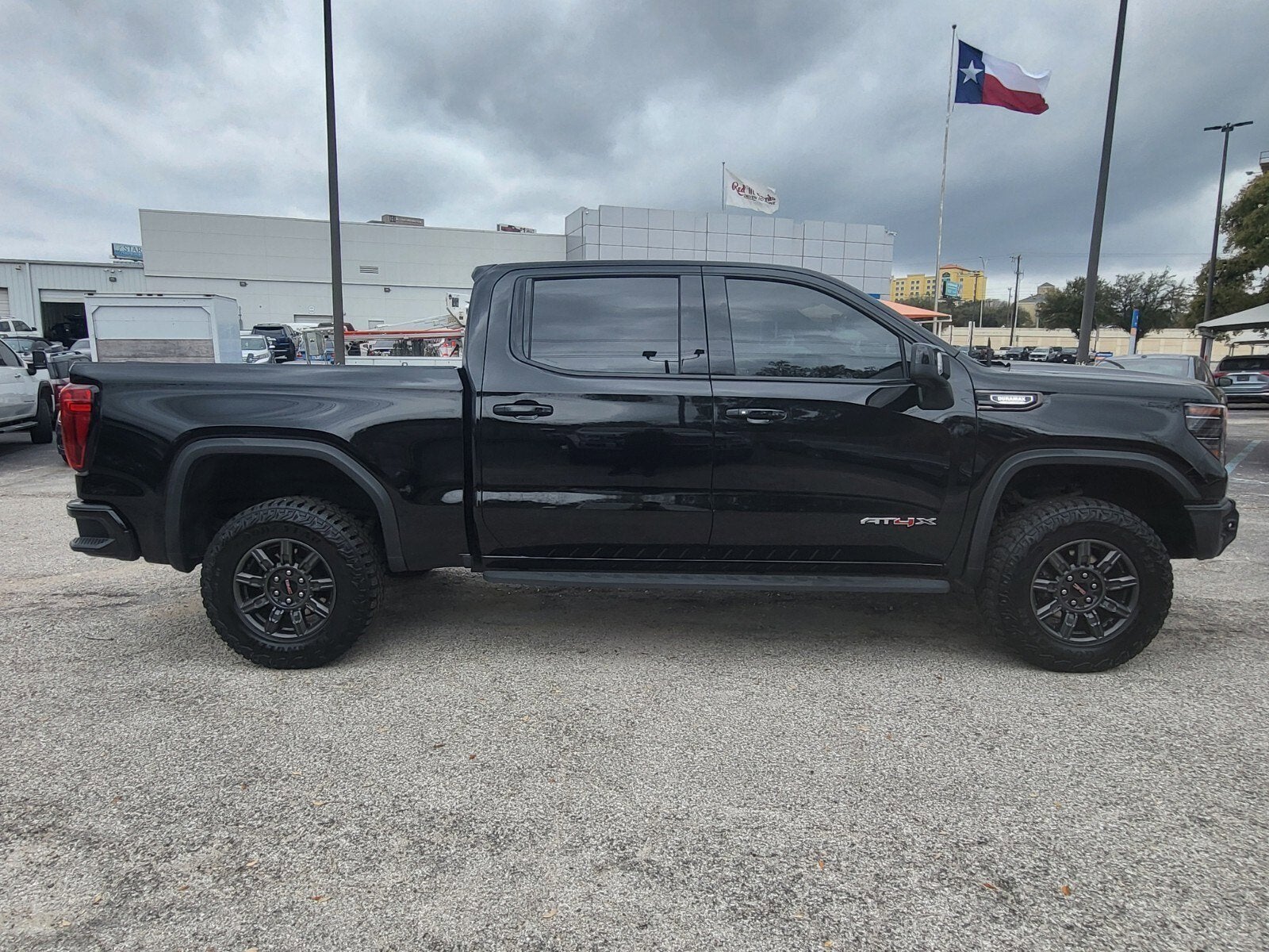 2024 GMC Sierra 1500 AT4X