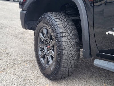 2024 GMC Sierra 1500 AT4X