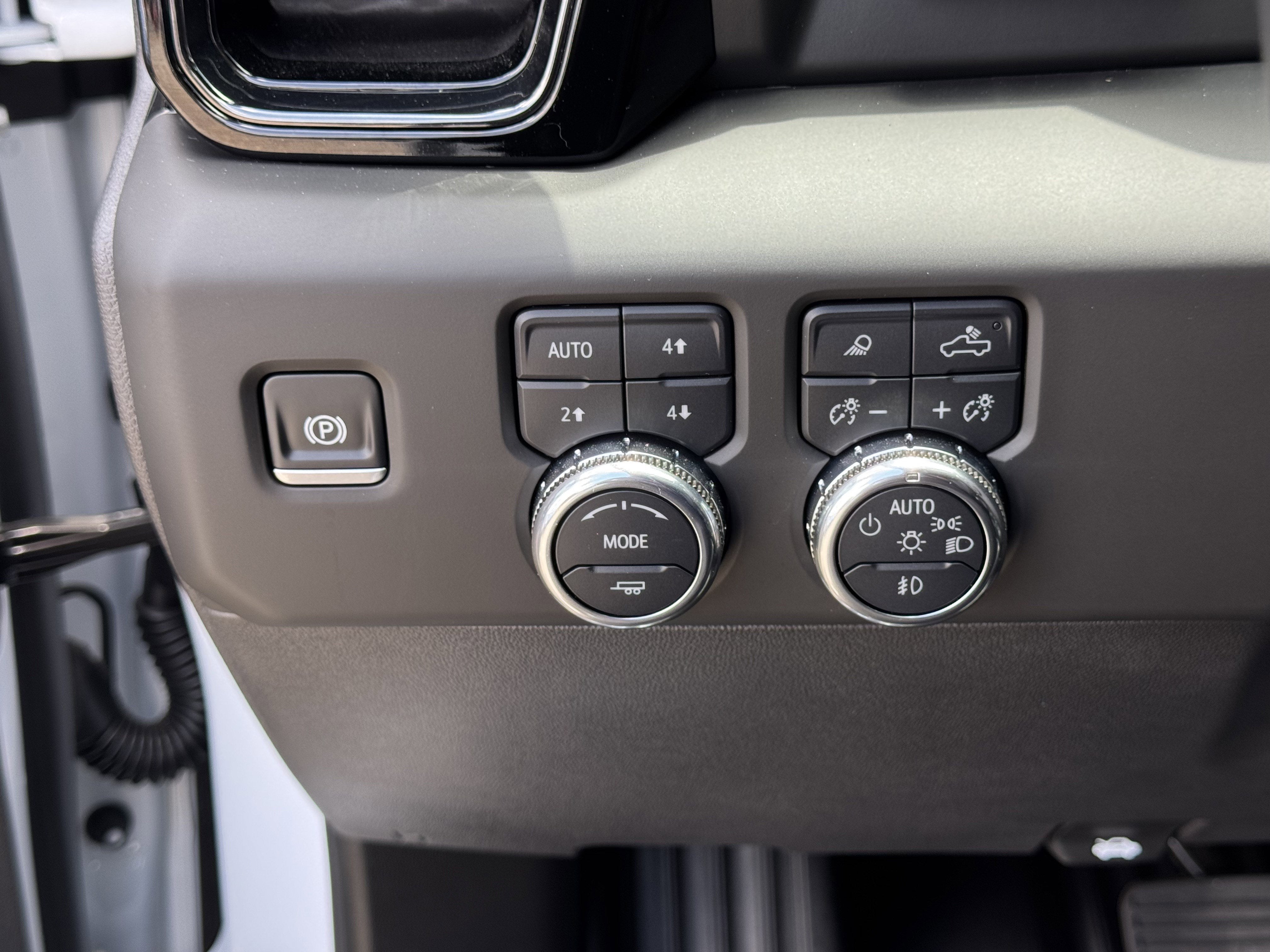 2025 GMC Sierra 1500 AT4X