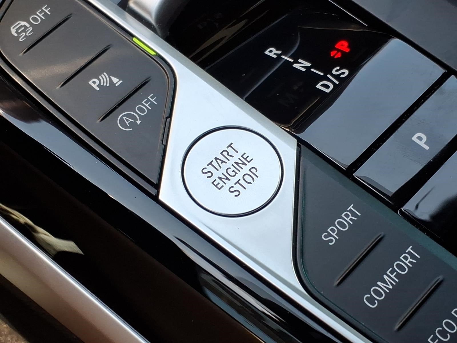 2024 BMW 3 Series 330i
