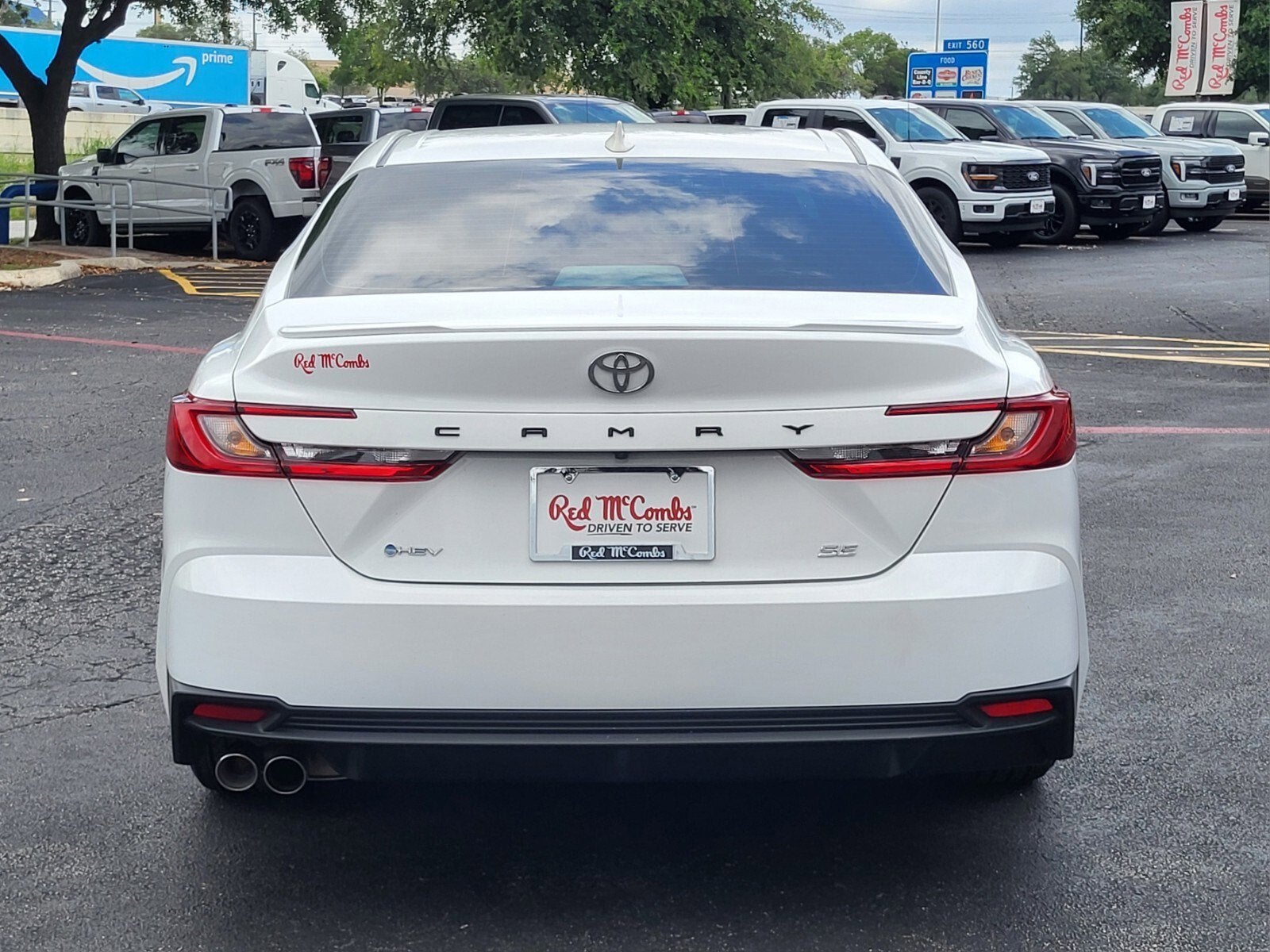 2025 Toyota Camry SE