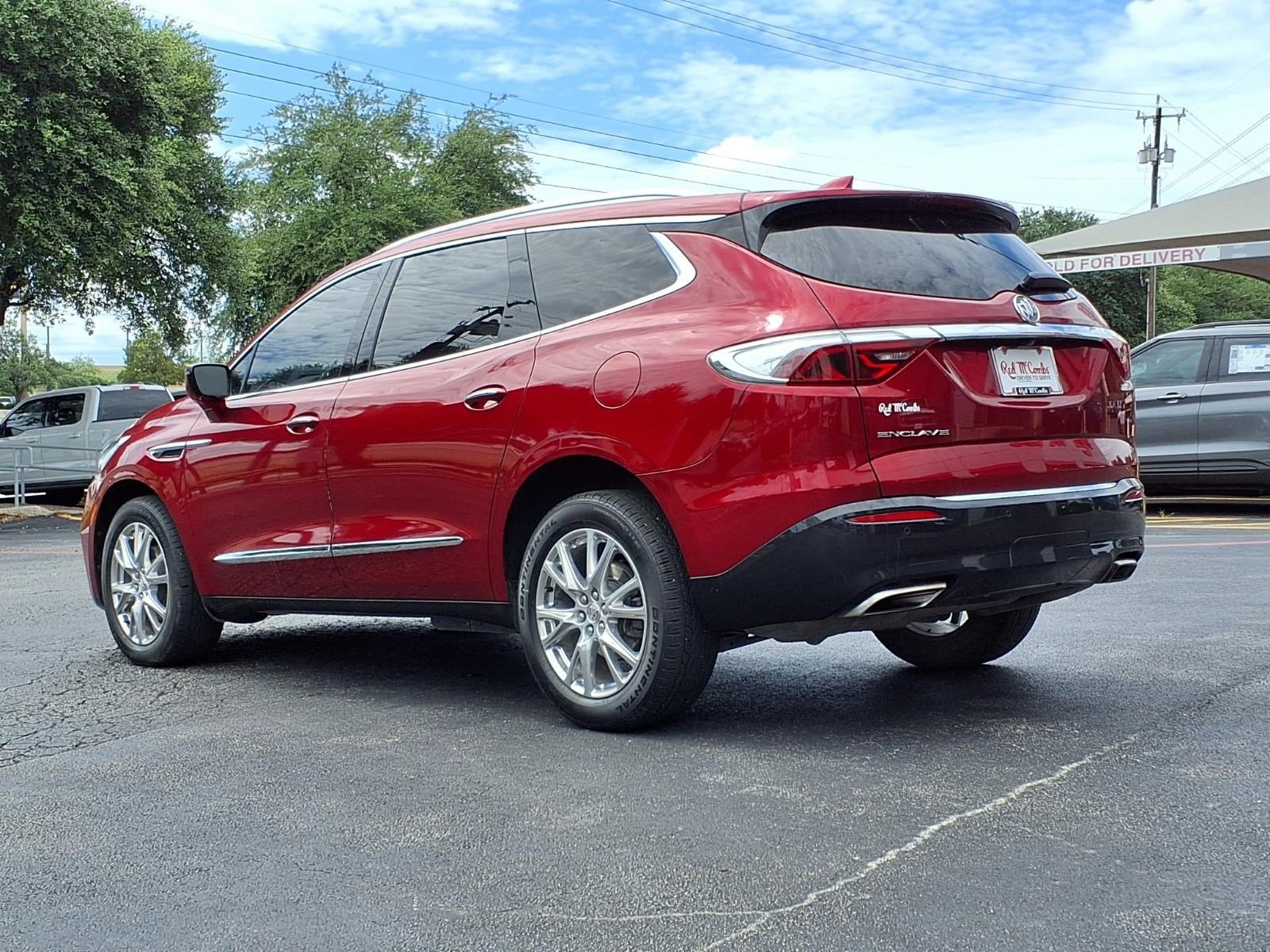 2023 Buick Enclave Essence