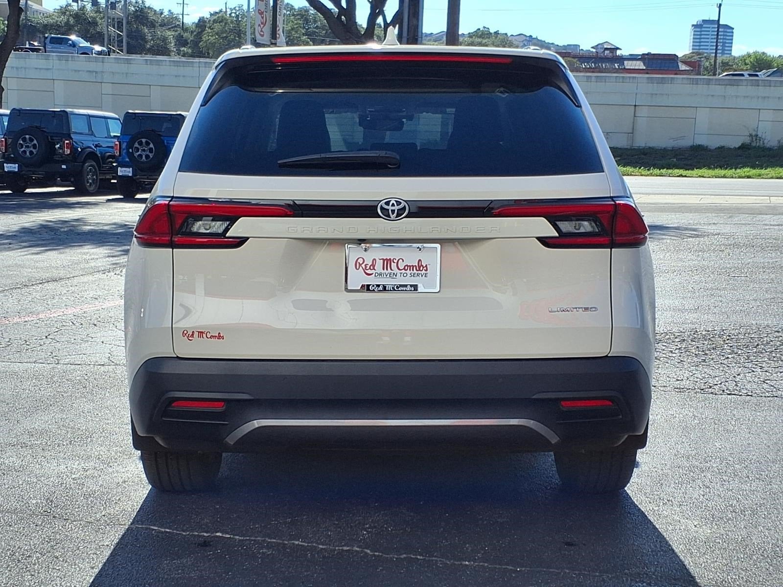 2024 Toyota Grand Highlander Base