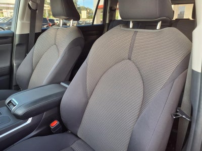 2025 Toyota Highlander LE