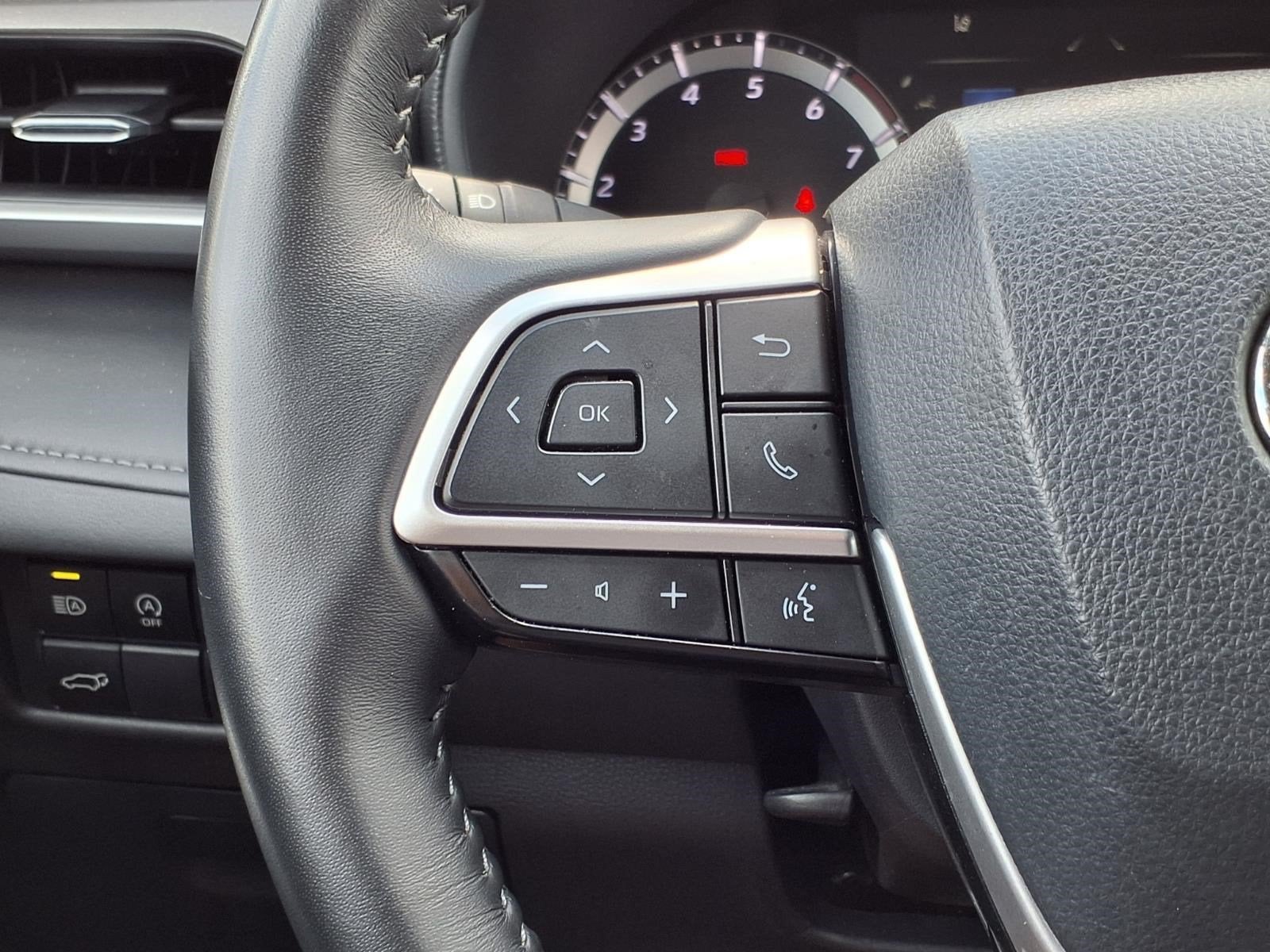 2025 Toyota Highlander LE