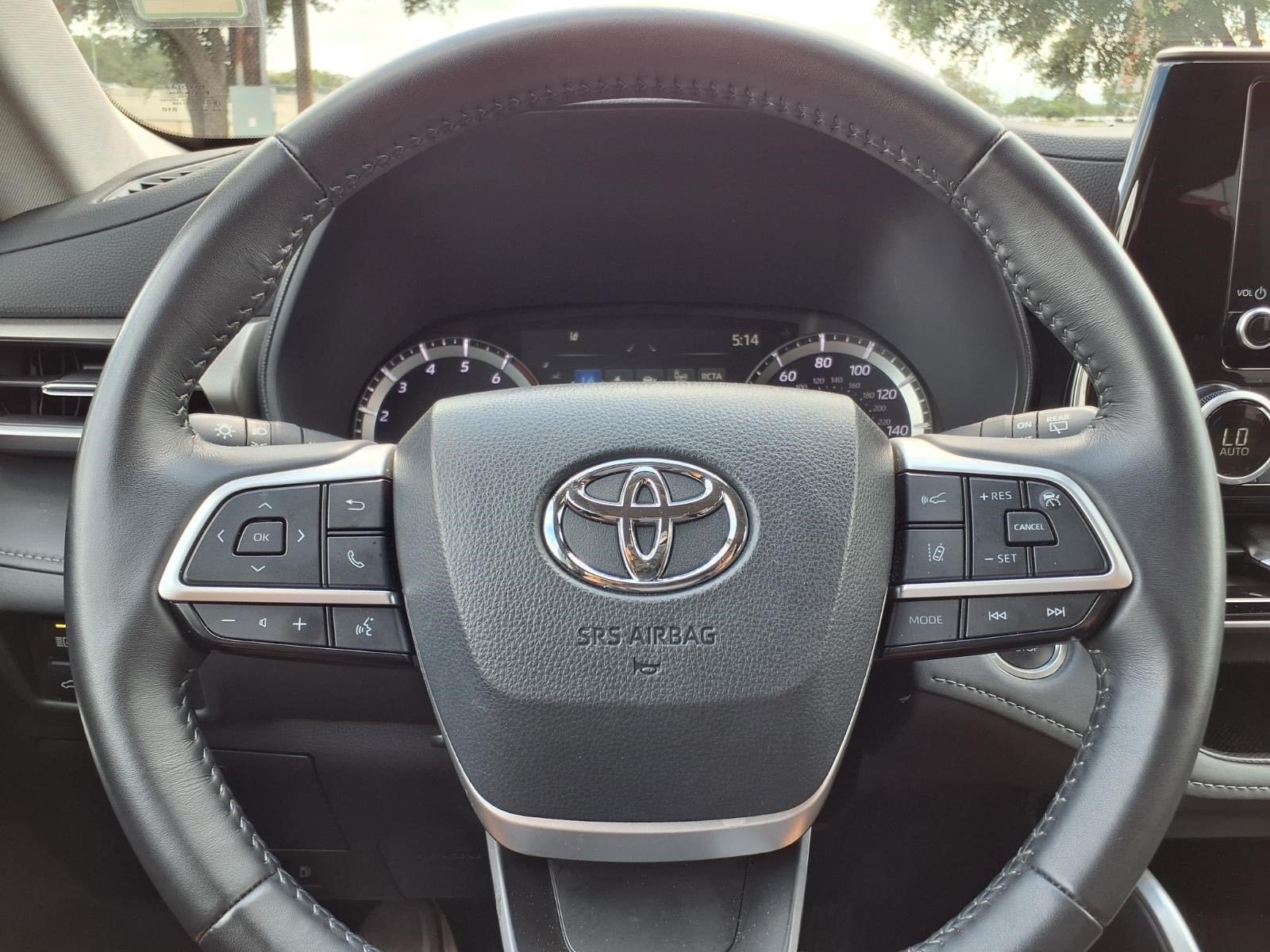 2025 Toyota Highlander LE