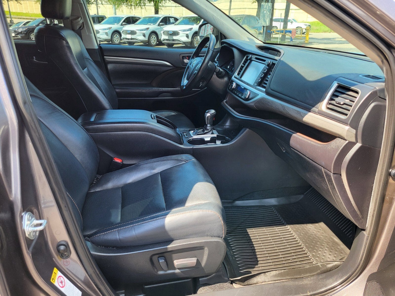 2019 Toyota Highlander LIMITED PLATINU