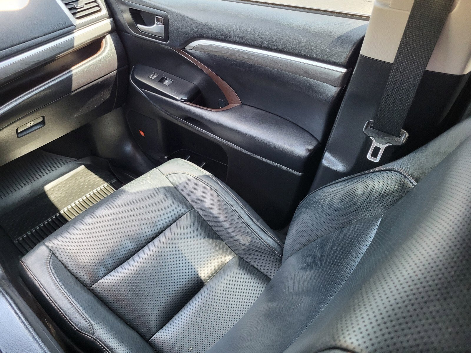 2019 Toyota Highlander LIMITED PLATINU