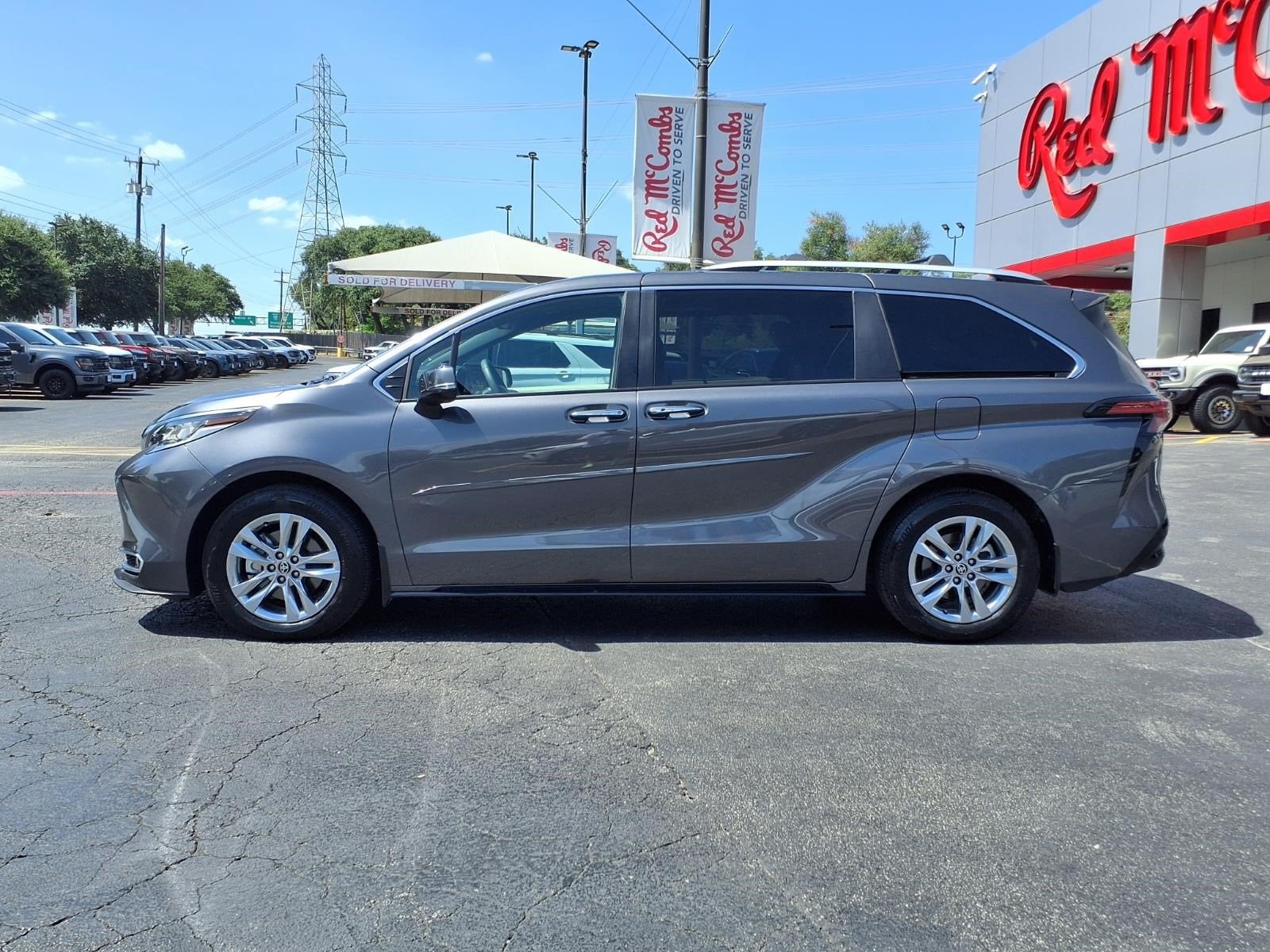 2025 Toyota Sienna Limited