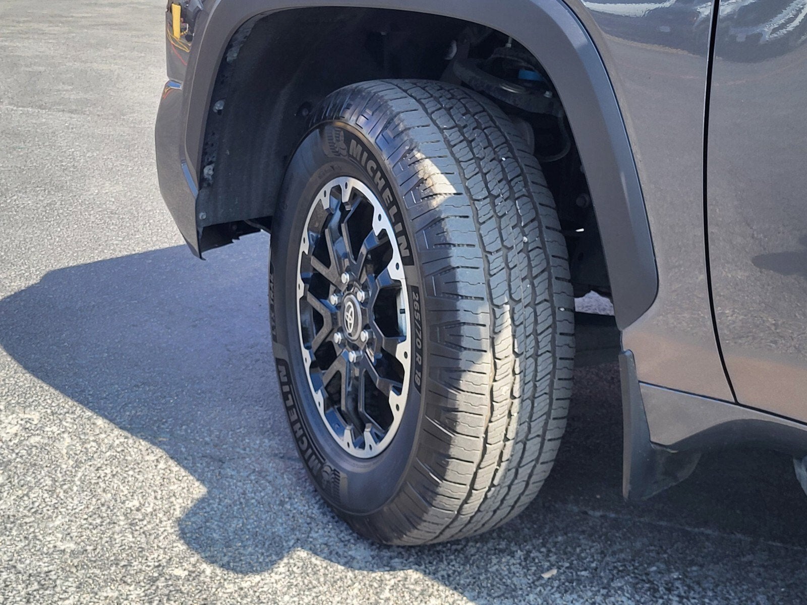 2025 Toyota Tundra 4WD SR5