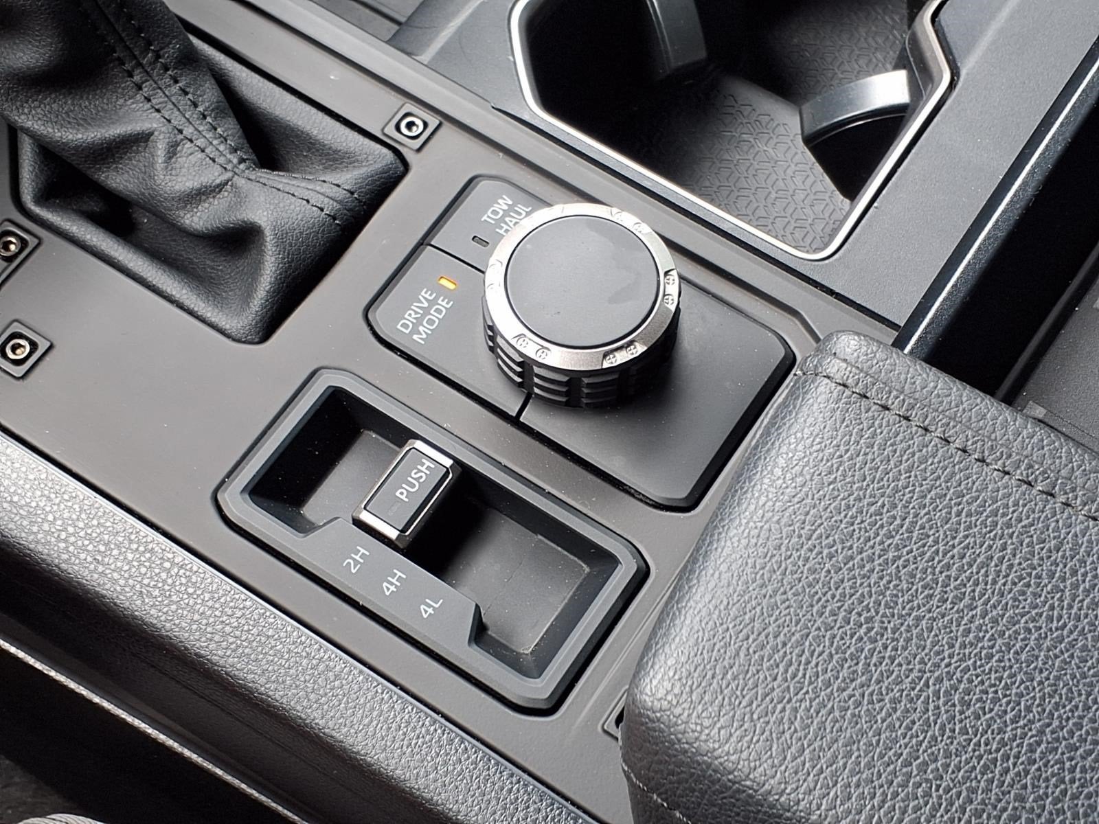 2025 Toyota Tundra 4WD SR5