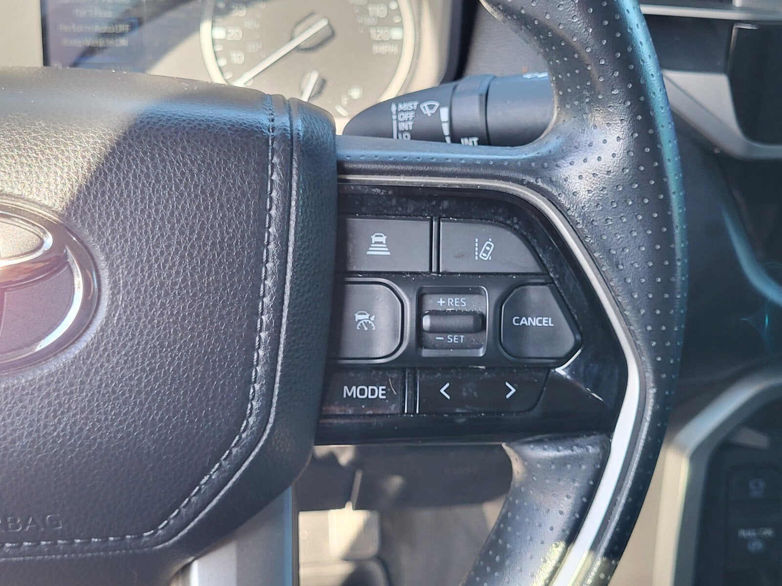 2023 Toyota Tundra 4WD SR5