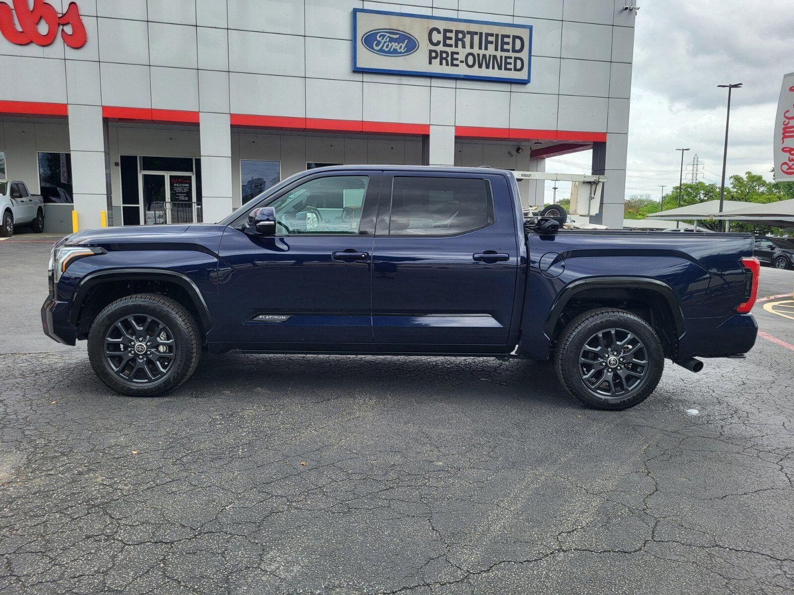 2023 Toyota Tundra 4WD Platinum