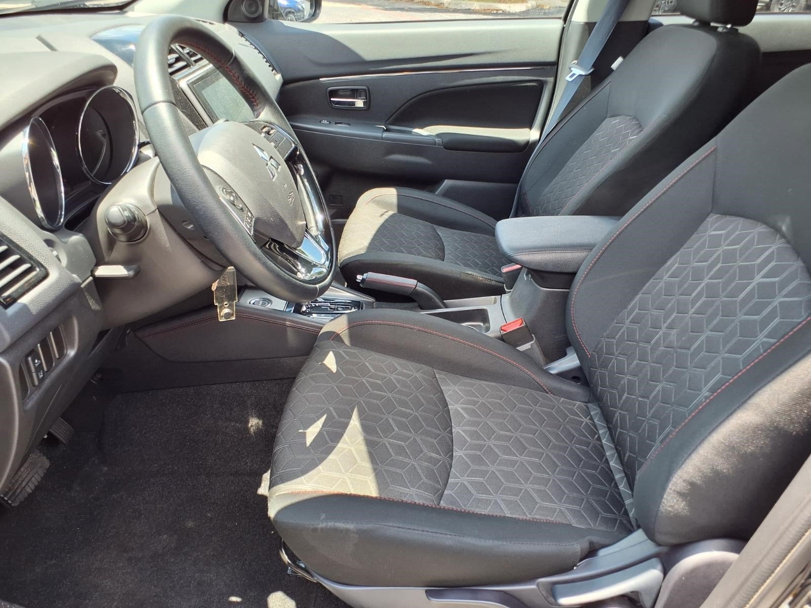 2026 Mitsubishi Outlander Sport LE