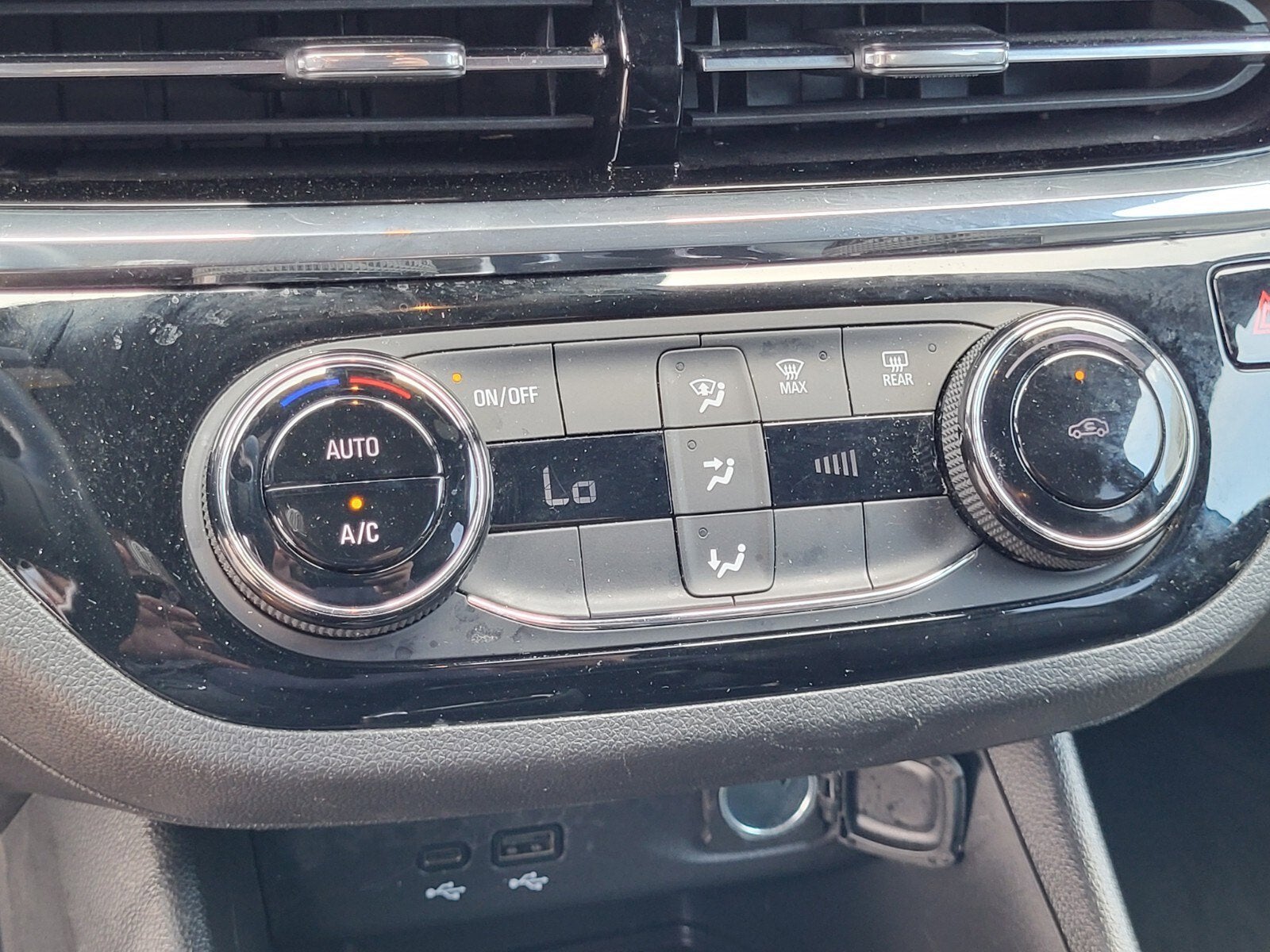 2025 Buick Envista Sport Touring