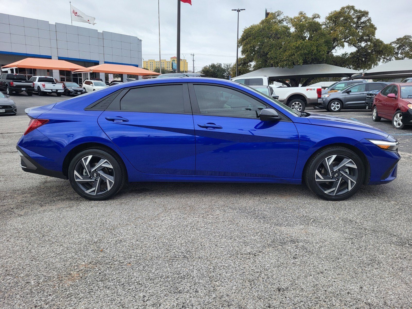 2025 Hyundai Elantra Hybrid SEL Sport