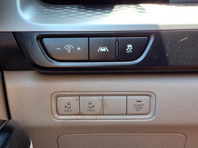 2023 Kia Carnival LX