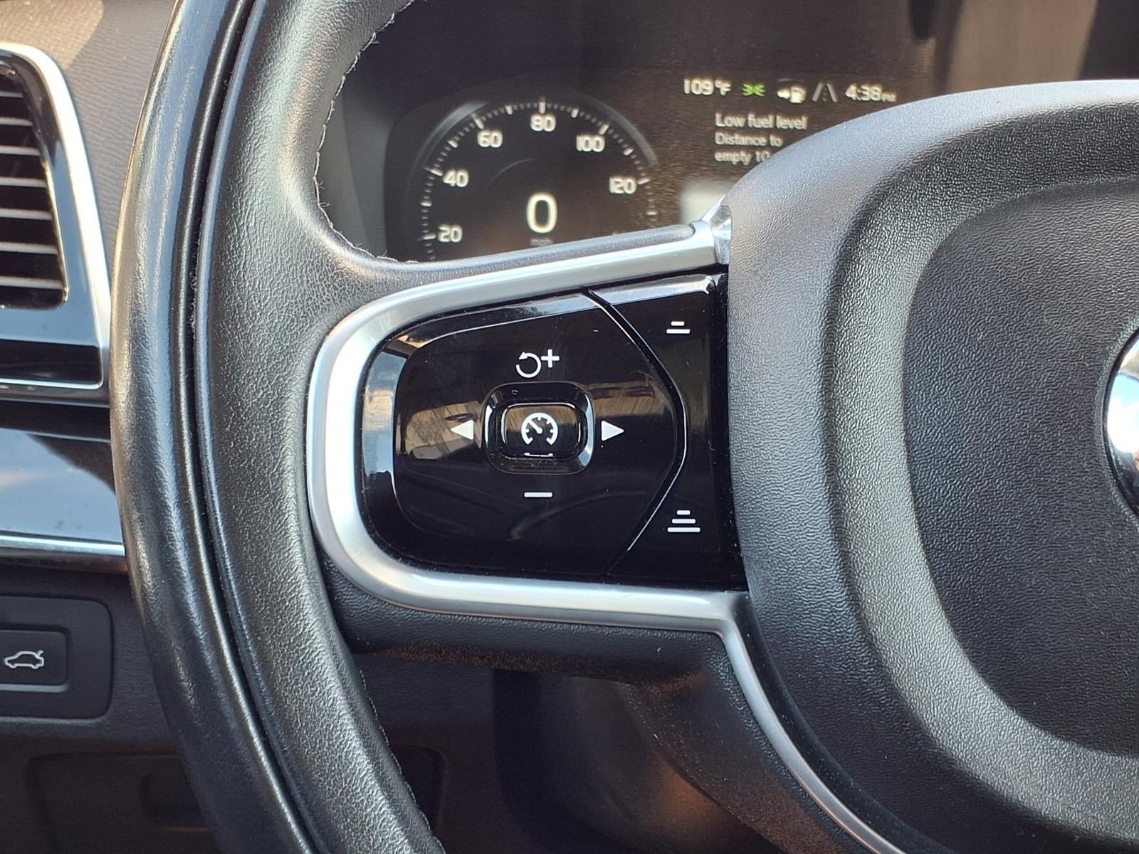 2018 Volvo XC90 Momentum