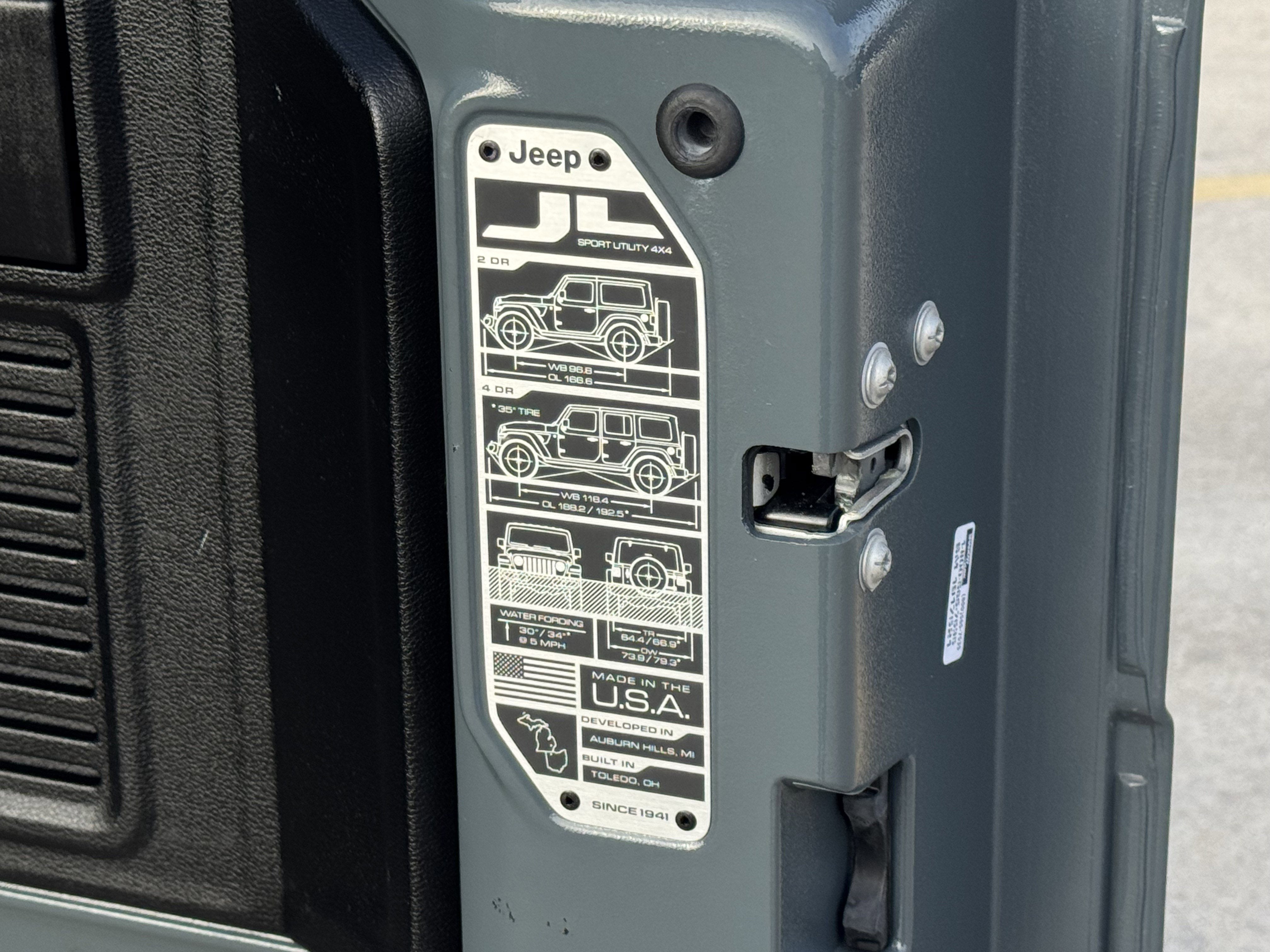 2025 Jeep Wrangler Sport