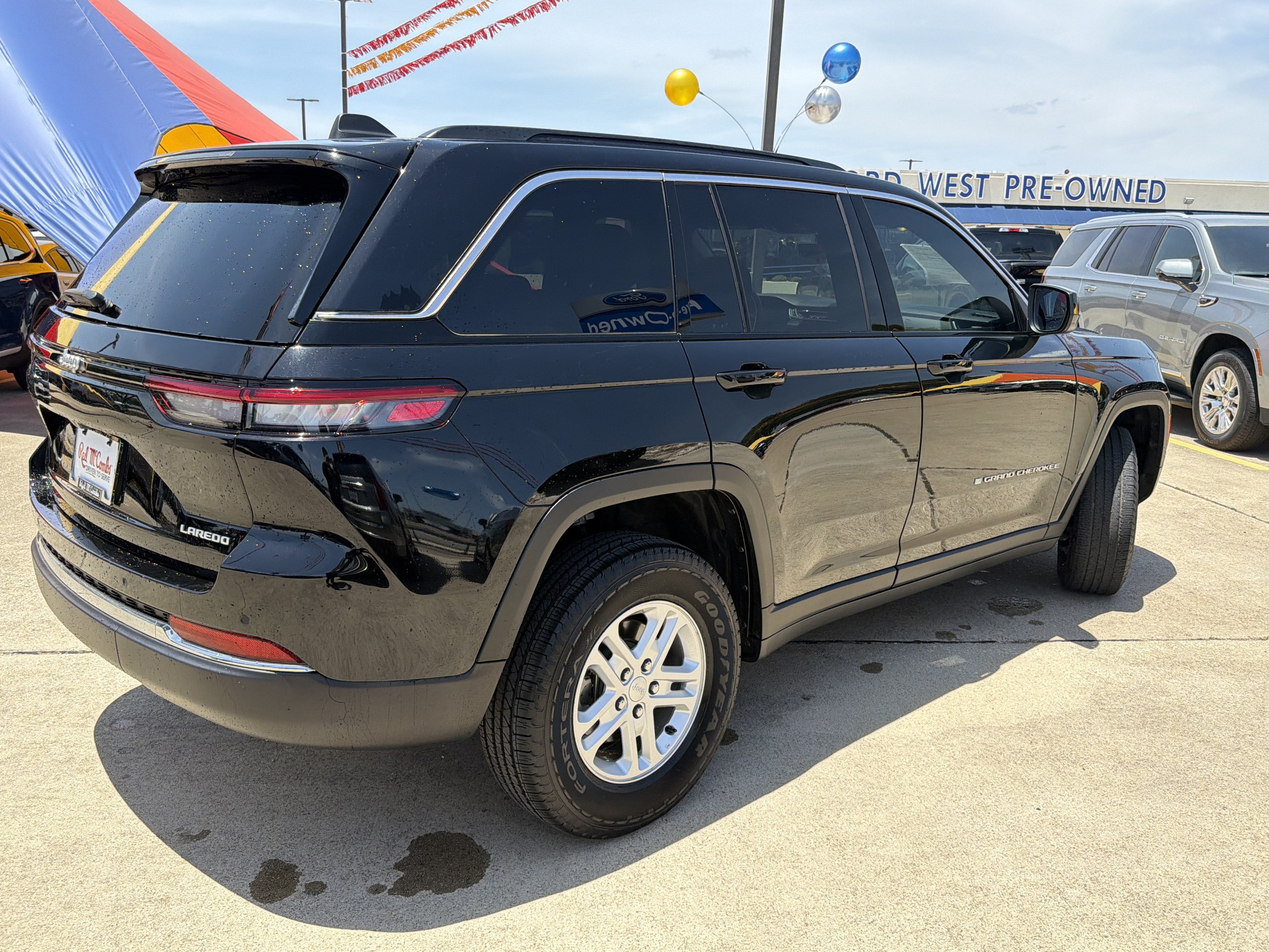 2025 Jeep Grand Cherokee Laredo