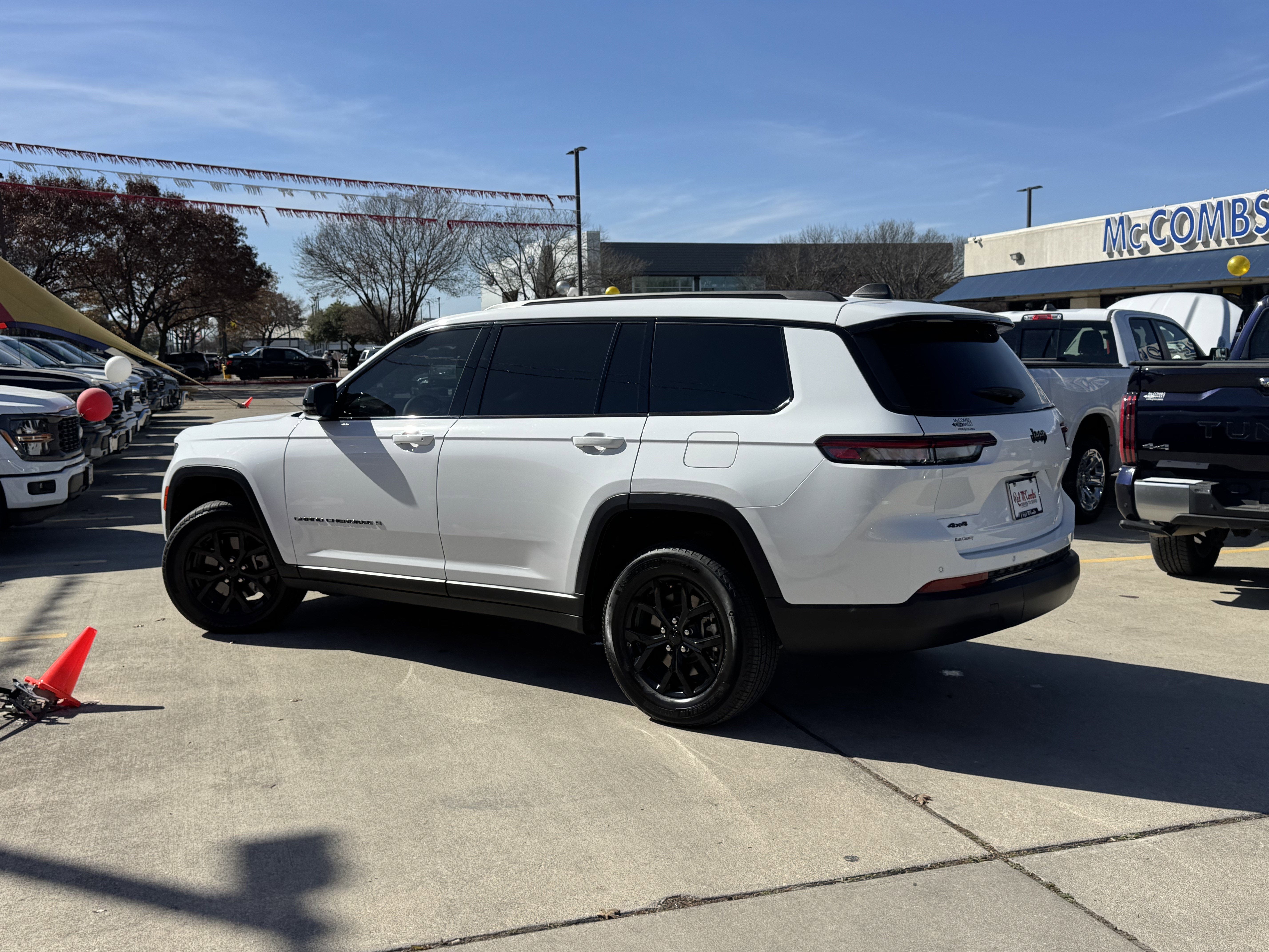 2025 Jeep Grand Cherokee L Laredo