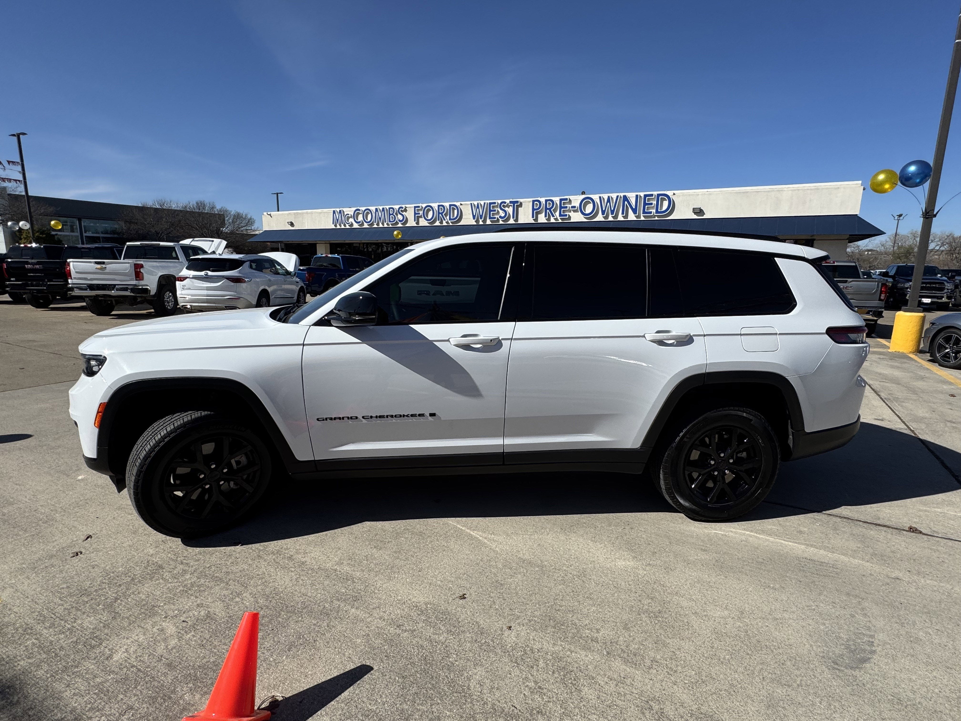 2025 Jeep Grand Cherokee L Laredo