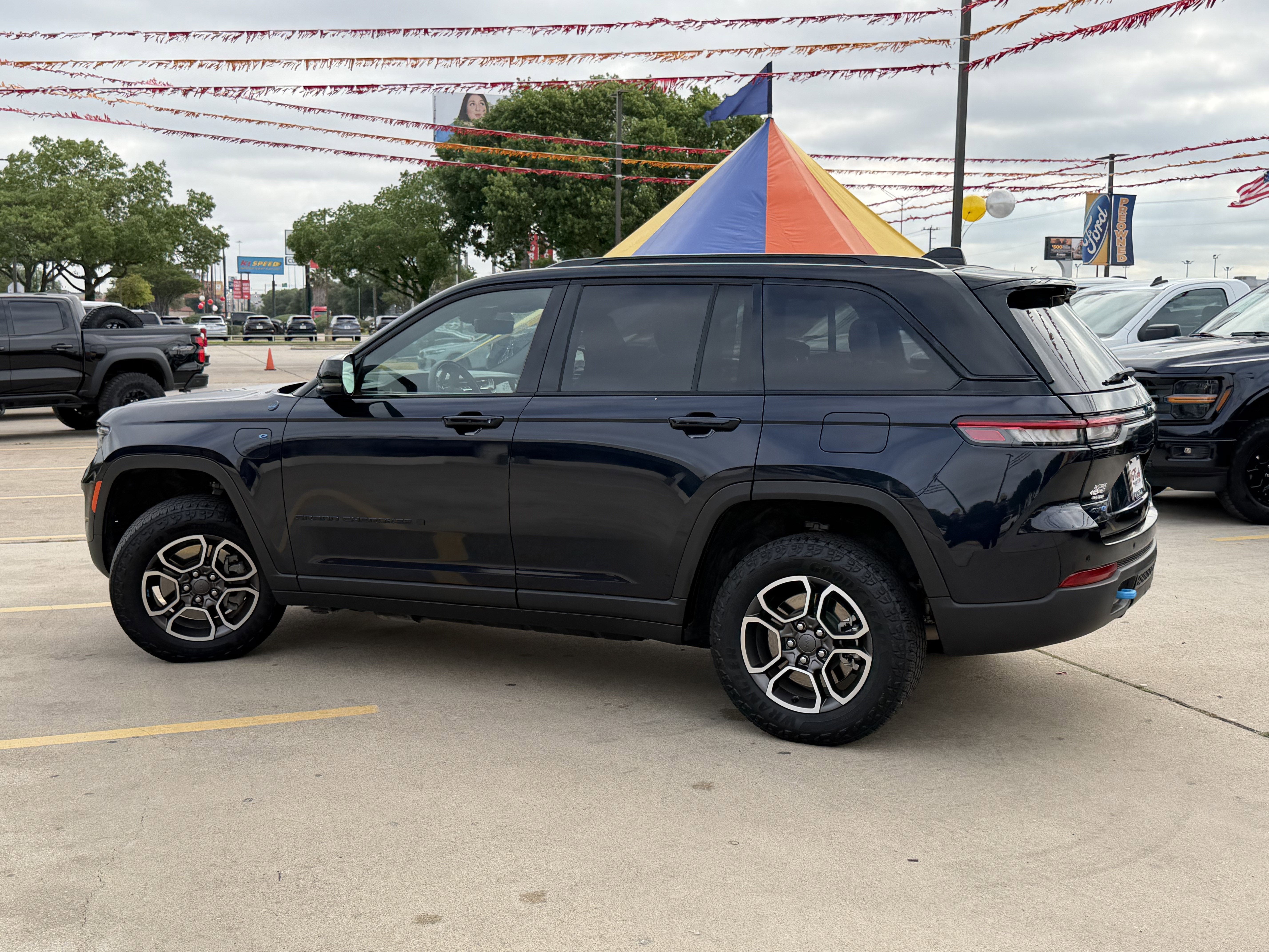 2022 Jeep Grand Cherokee 4xe Trailhawk