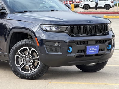 2022 Jeep Grand Cherokee 4xe Trailhawk