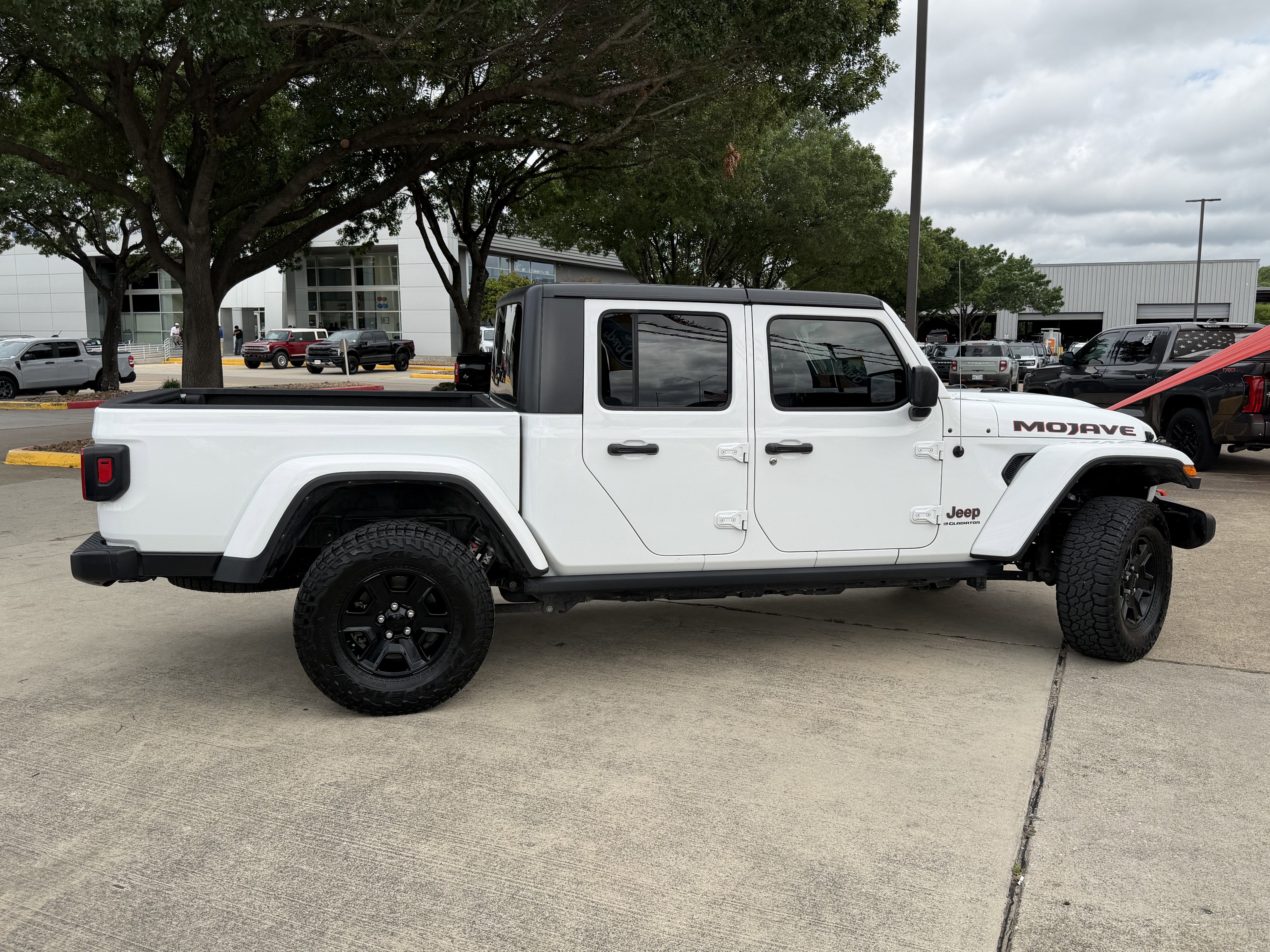 2023 Jeep Gladiator Mojave