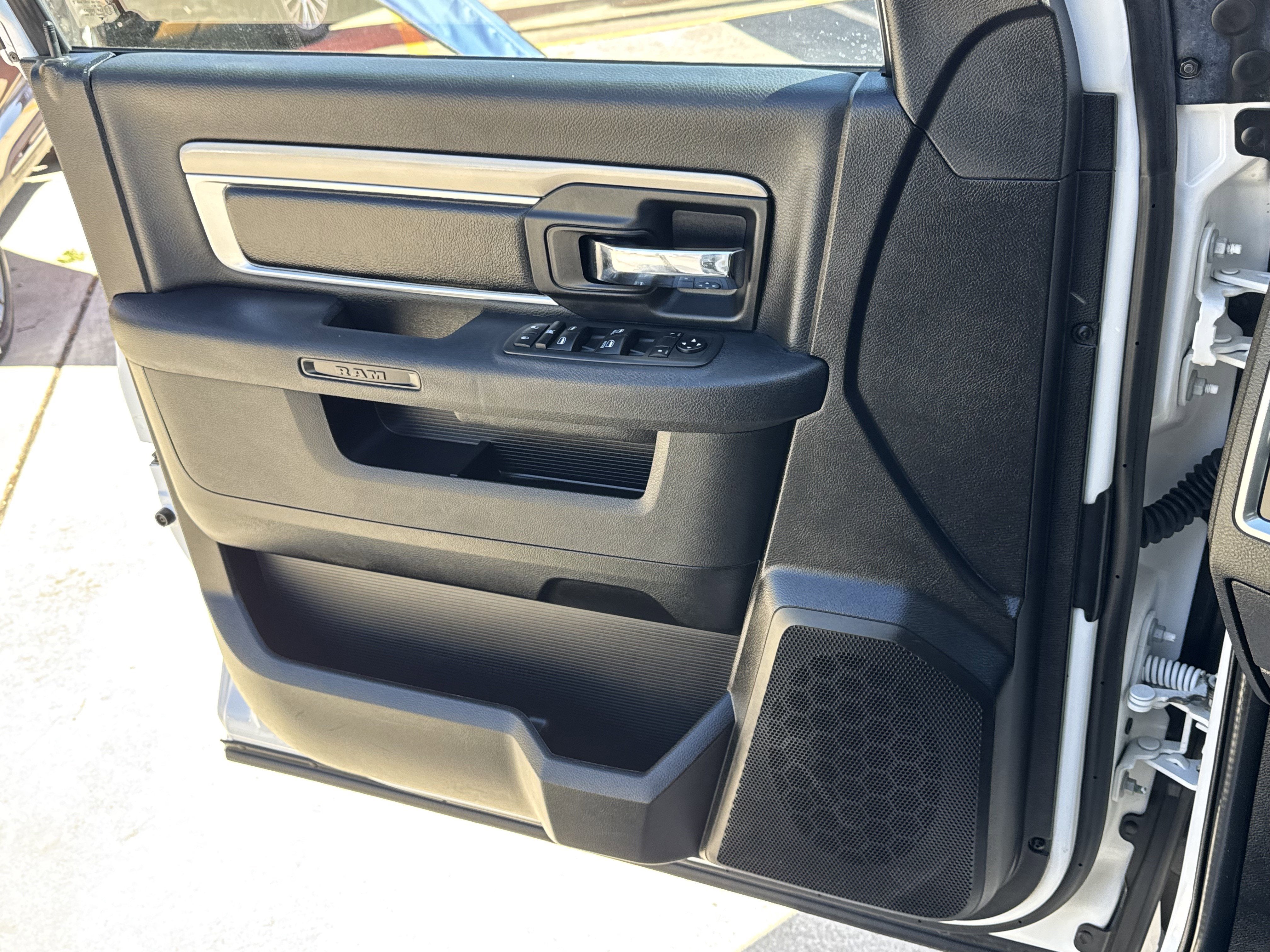 2024 RAM 1500 Classic SLT