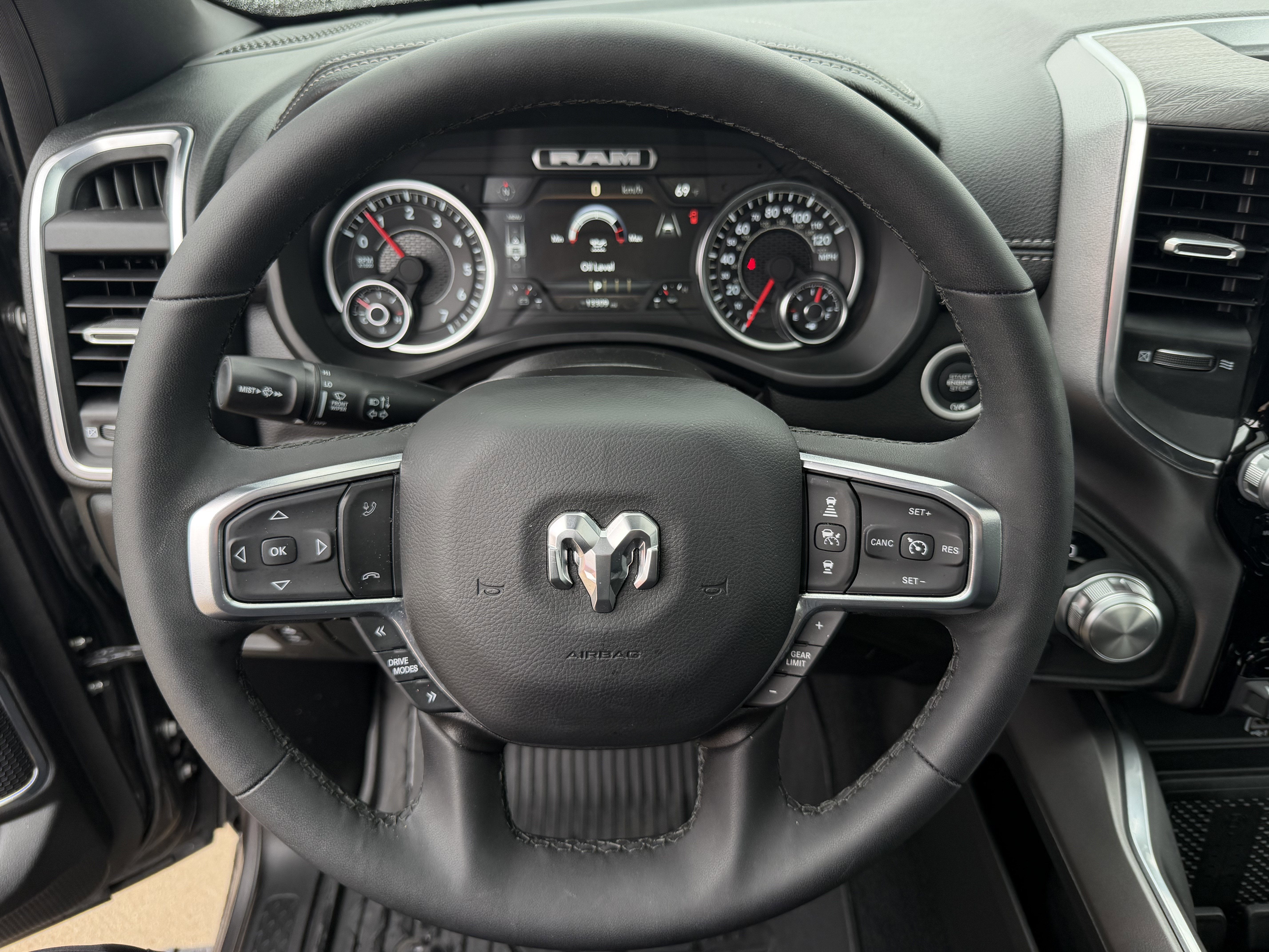 2025 RAM 1500 Laramie