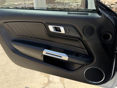 2021 Ford Mustang Base