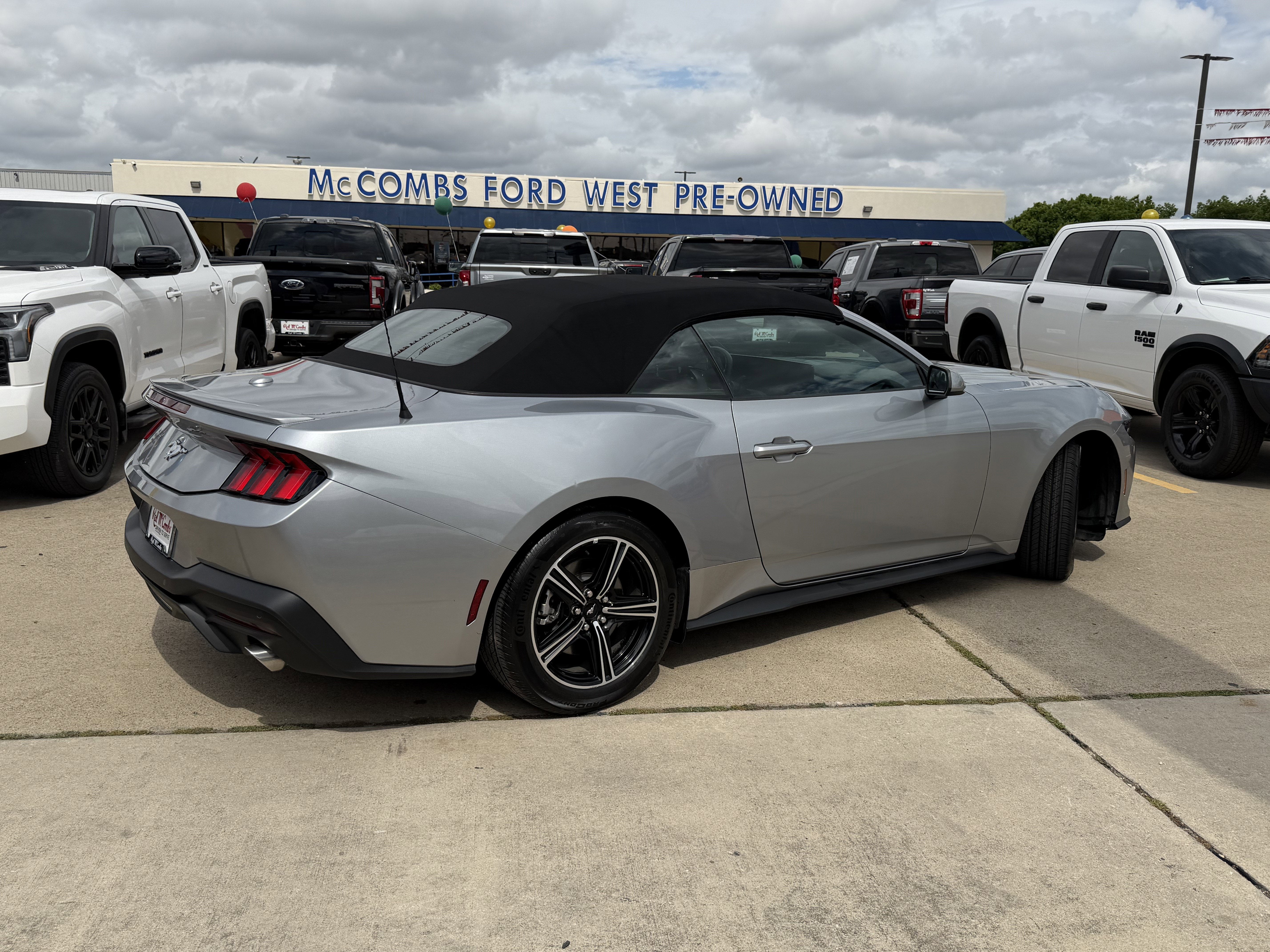 2025 Ford Mustang EcoBoost Premium