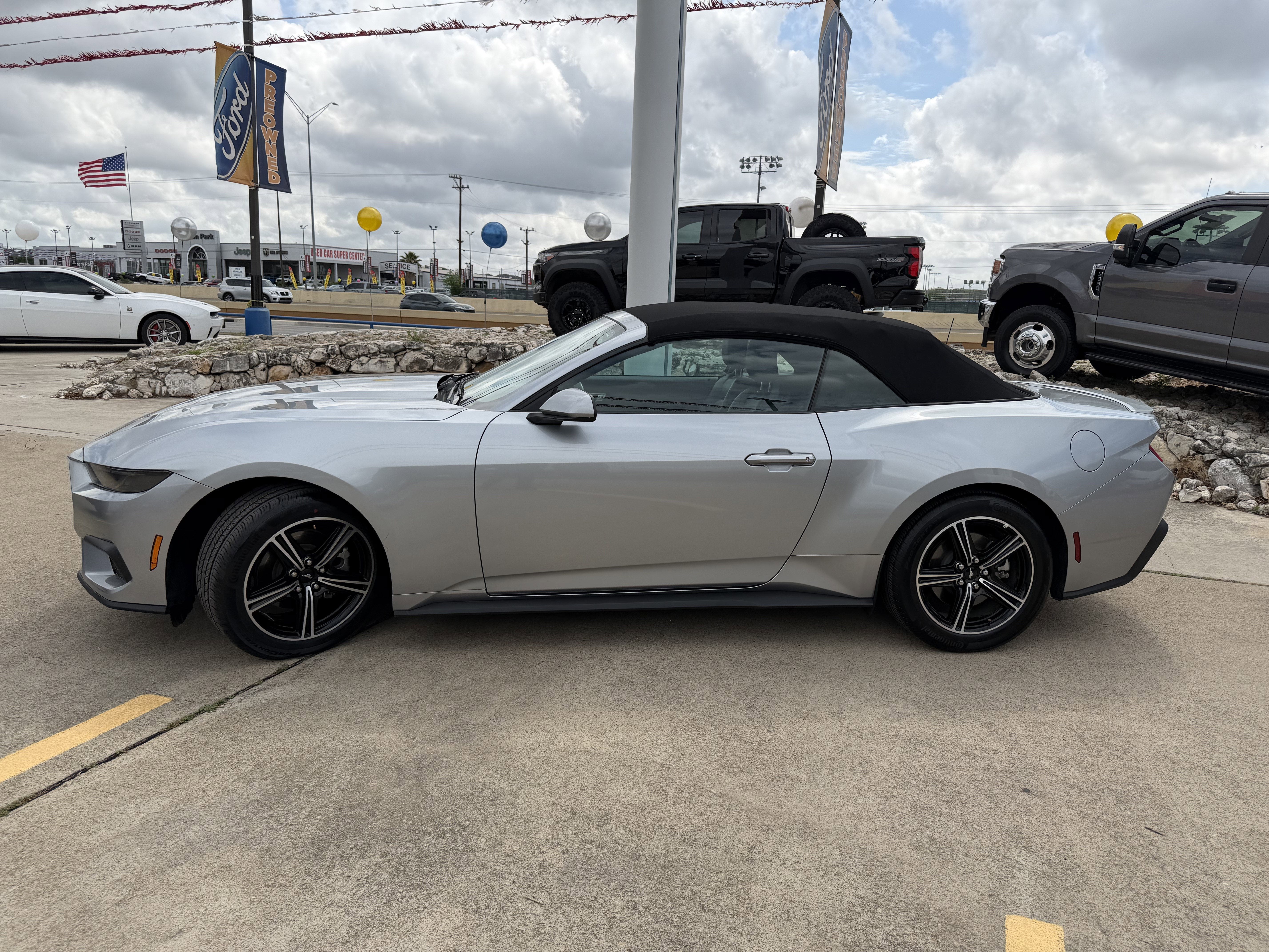 2025 Ford Mustang EcoBoost Premium