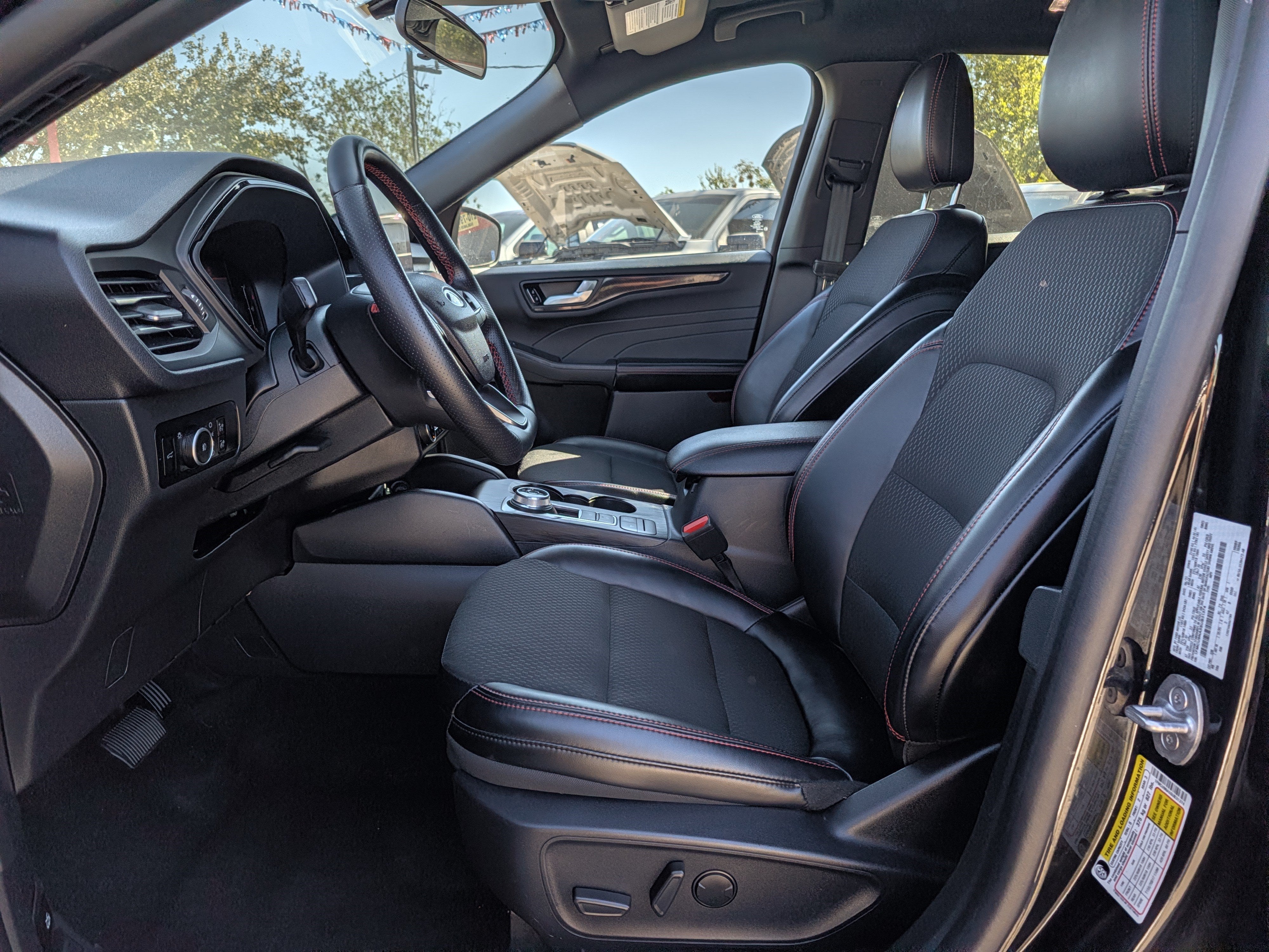 2025 Ford Escape ST-Line Select
