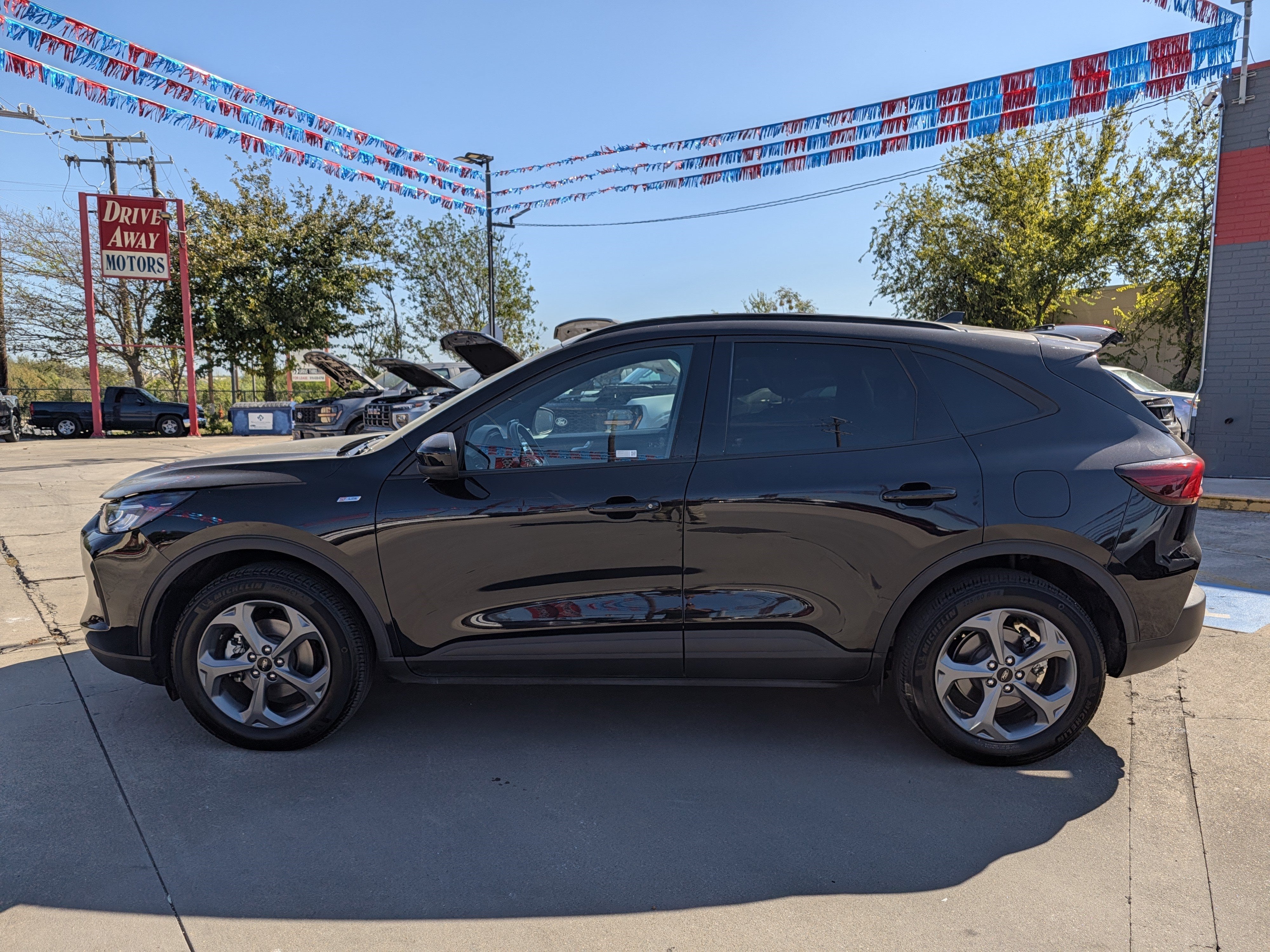 2025 Ford Escape ST-Line Select