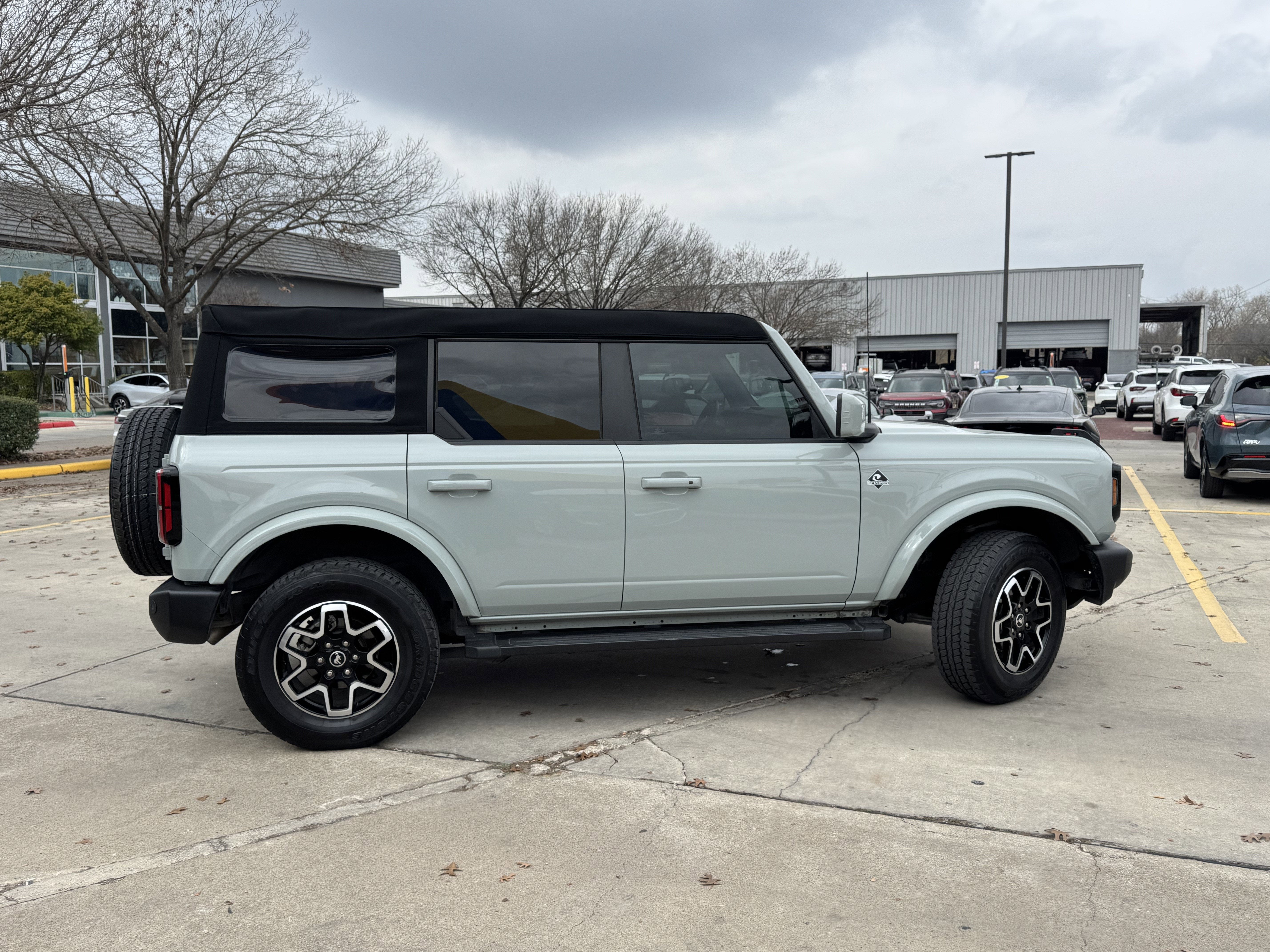 2023 Ford Bronco Outer Banks
