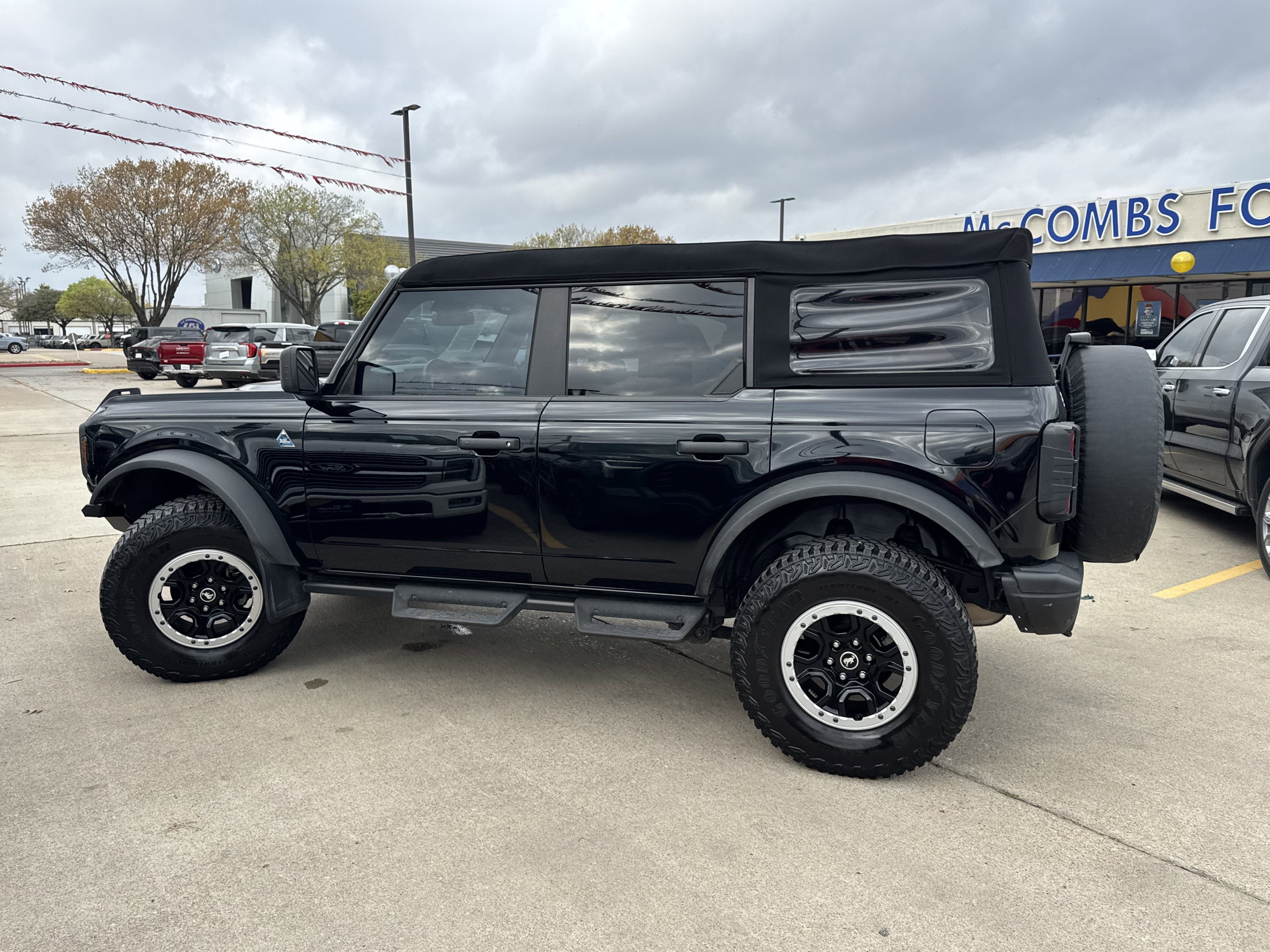2023 Ford Bronco Black Diamond