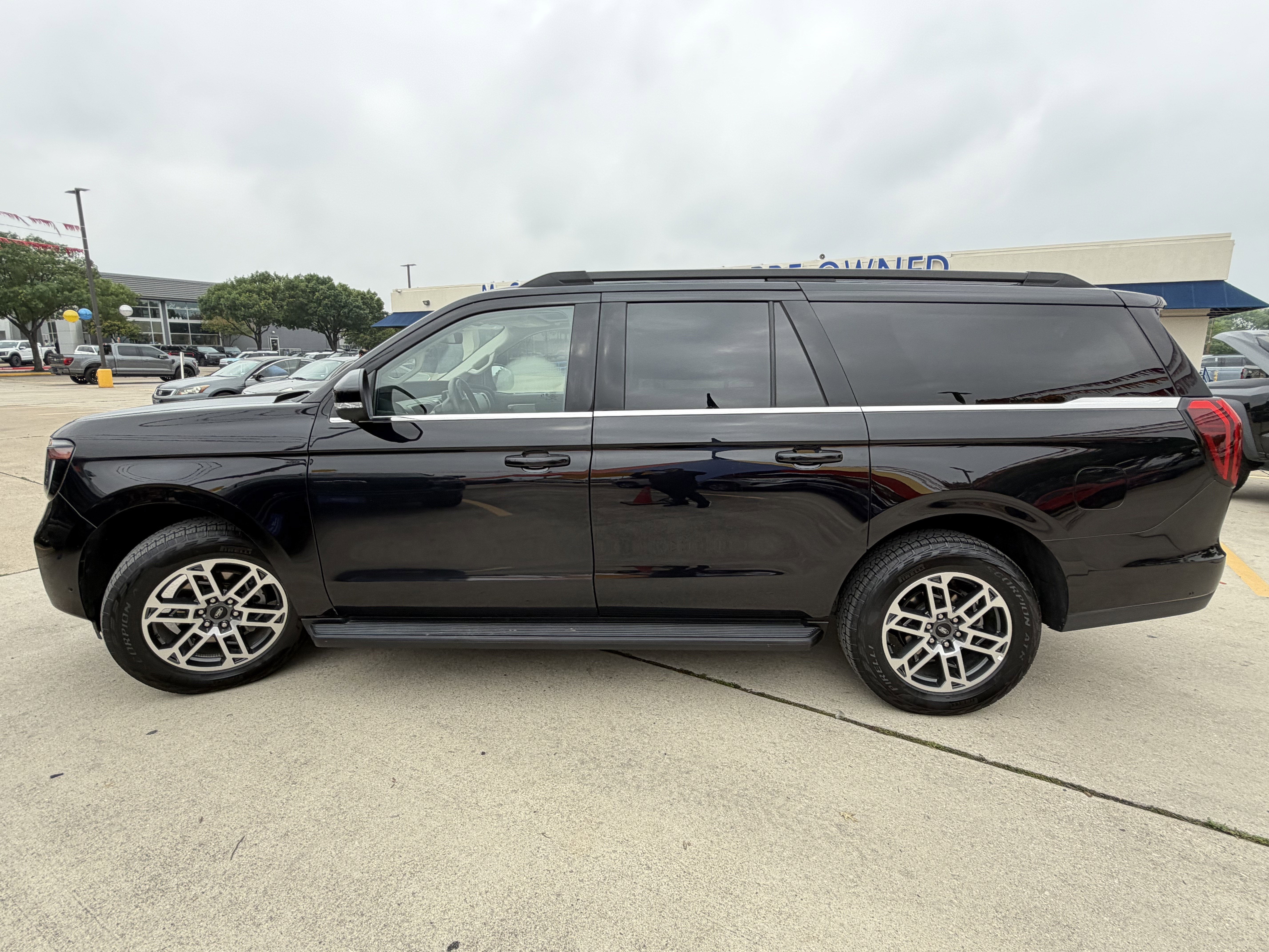 2025 Ford Expedition Max Active