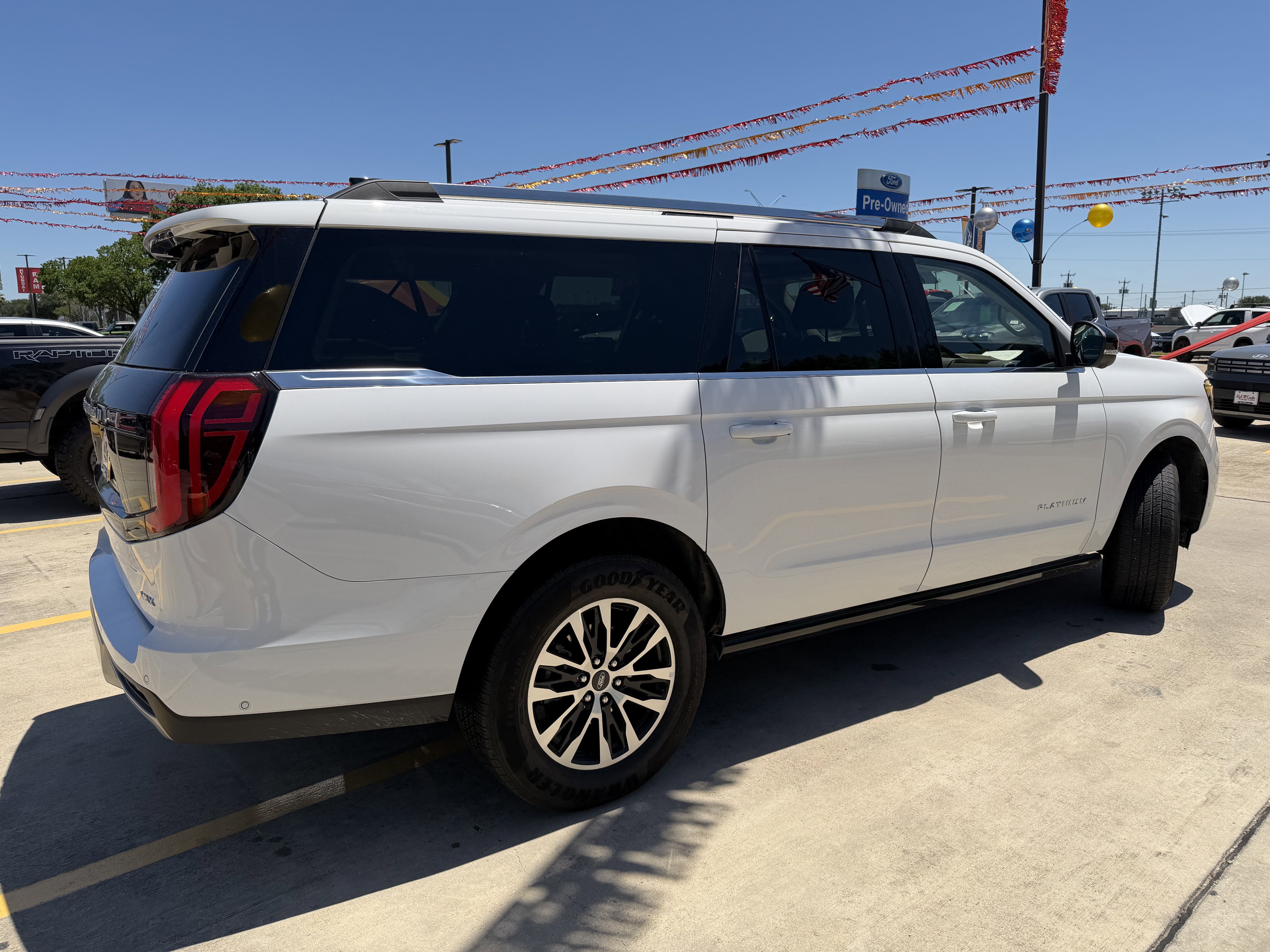 2025 Ford Expedition MAX Platinum
