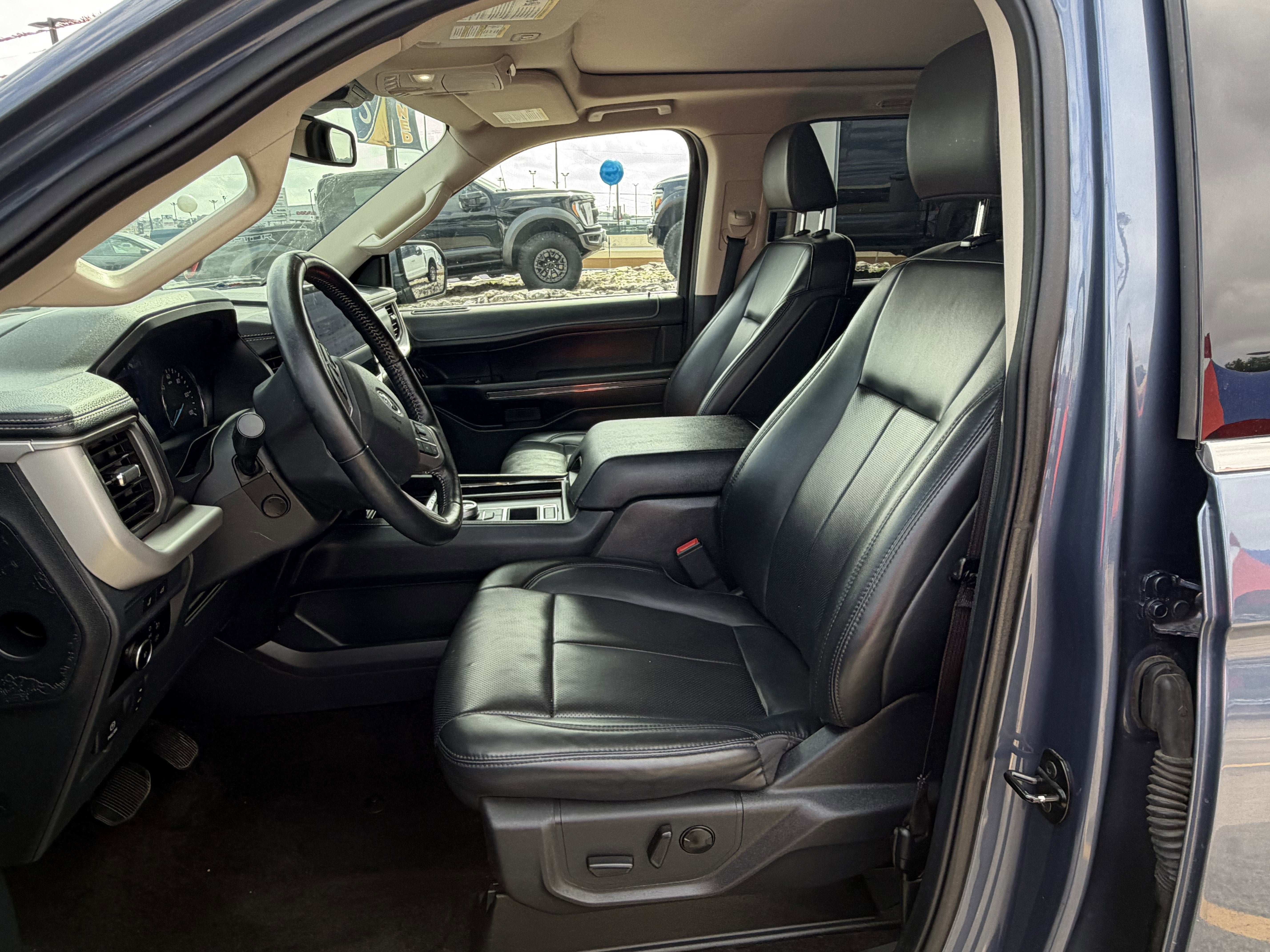 2022 Ford Expedition XLT