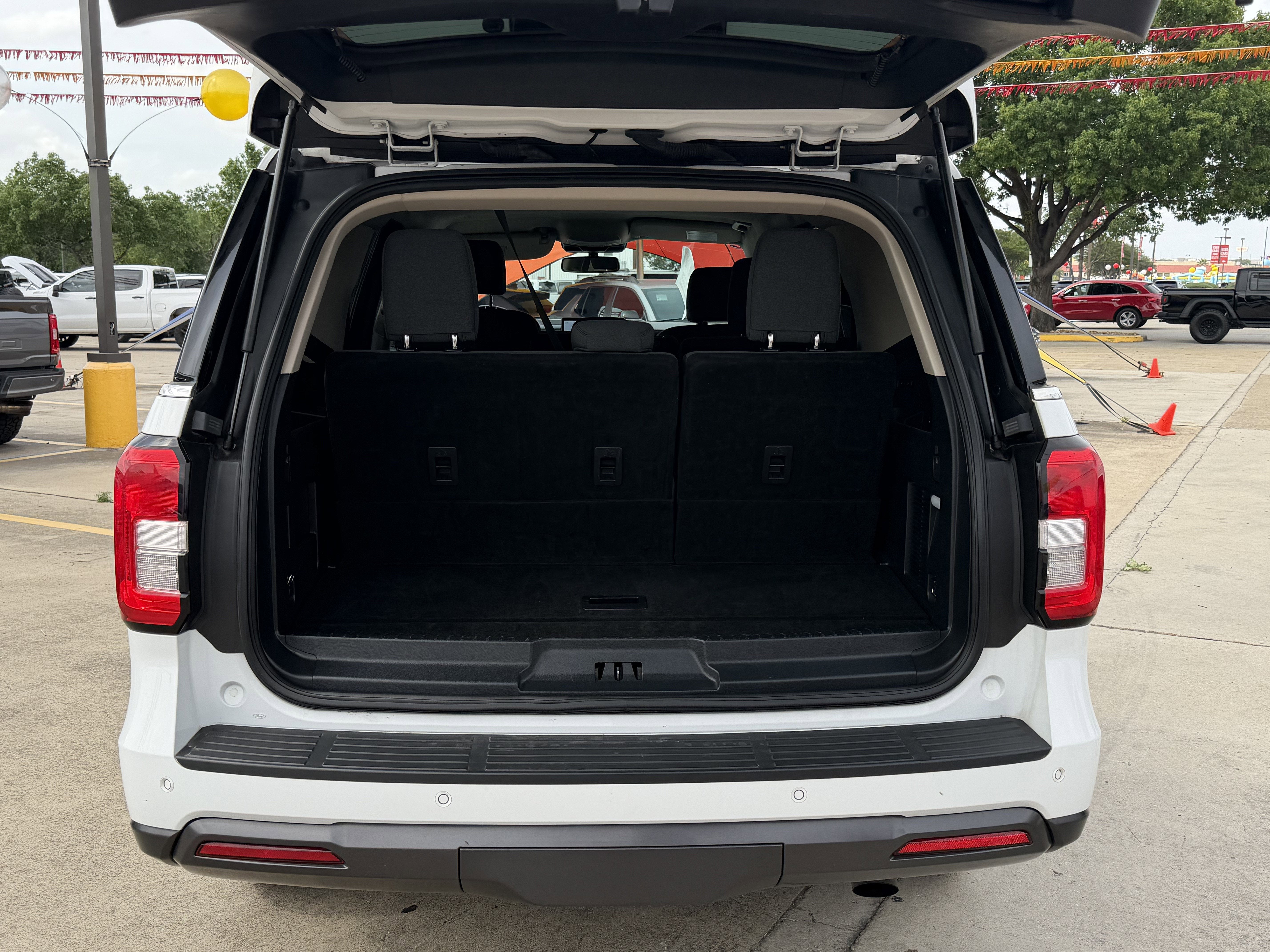 2024 Ford Expedition XLT