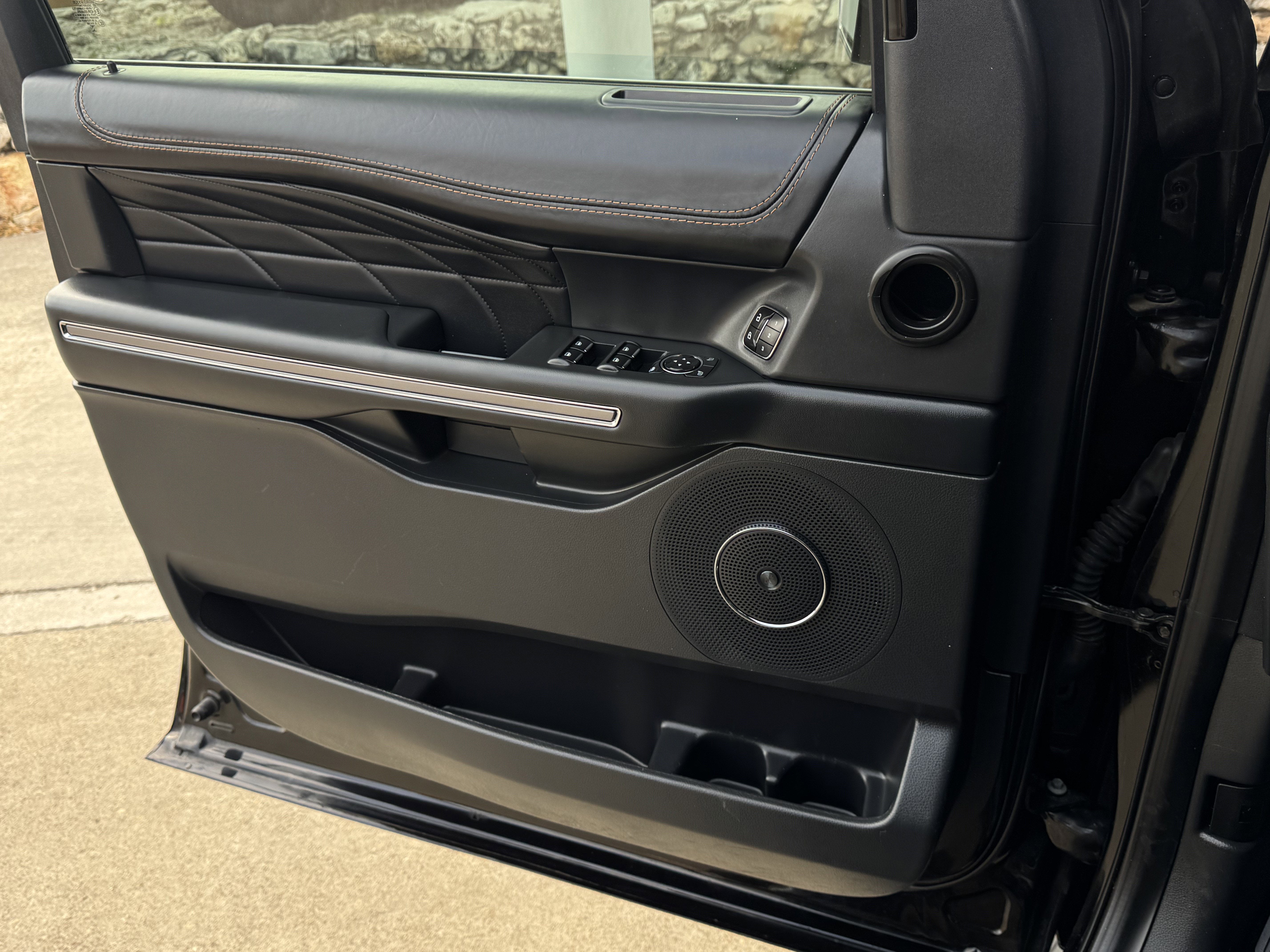 2023 Ford Expedition Platinum