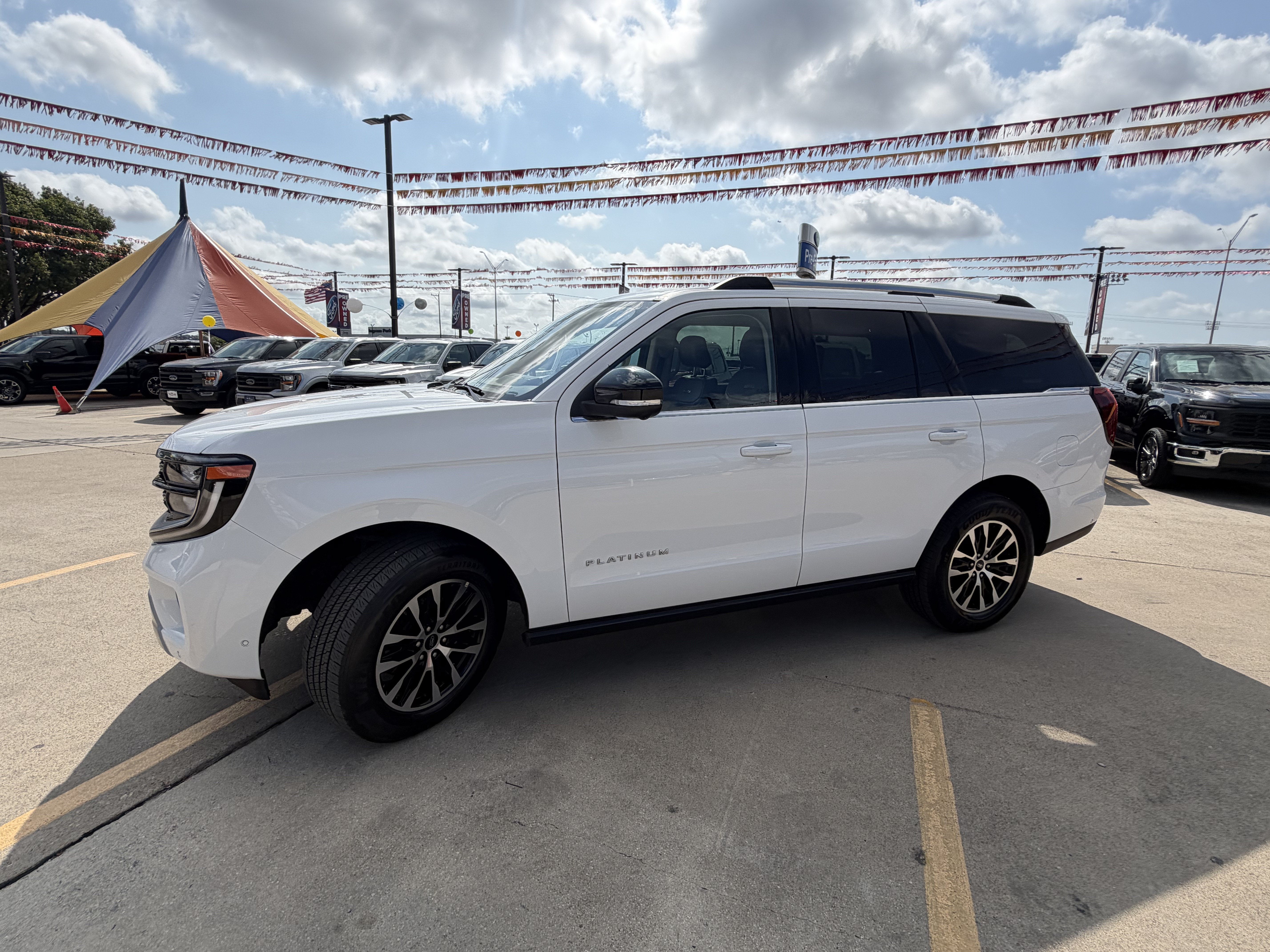 2025 Ford Expedition Platinum