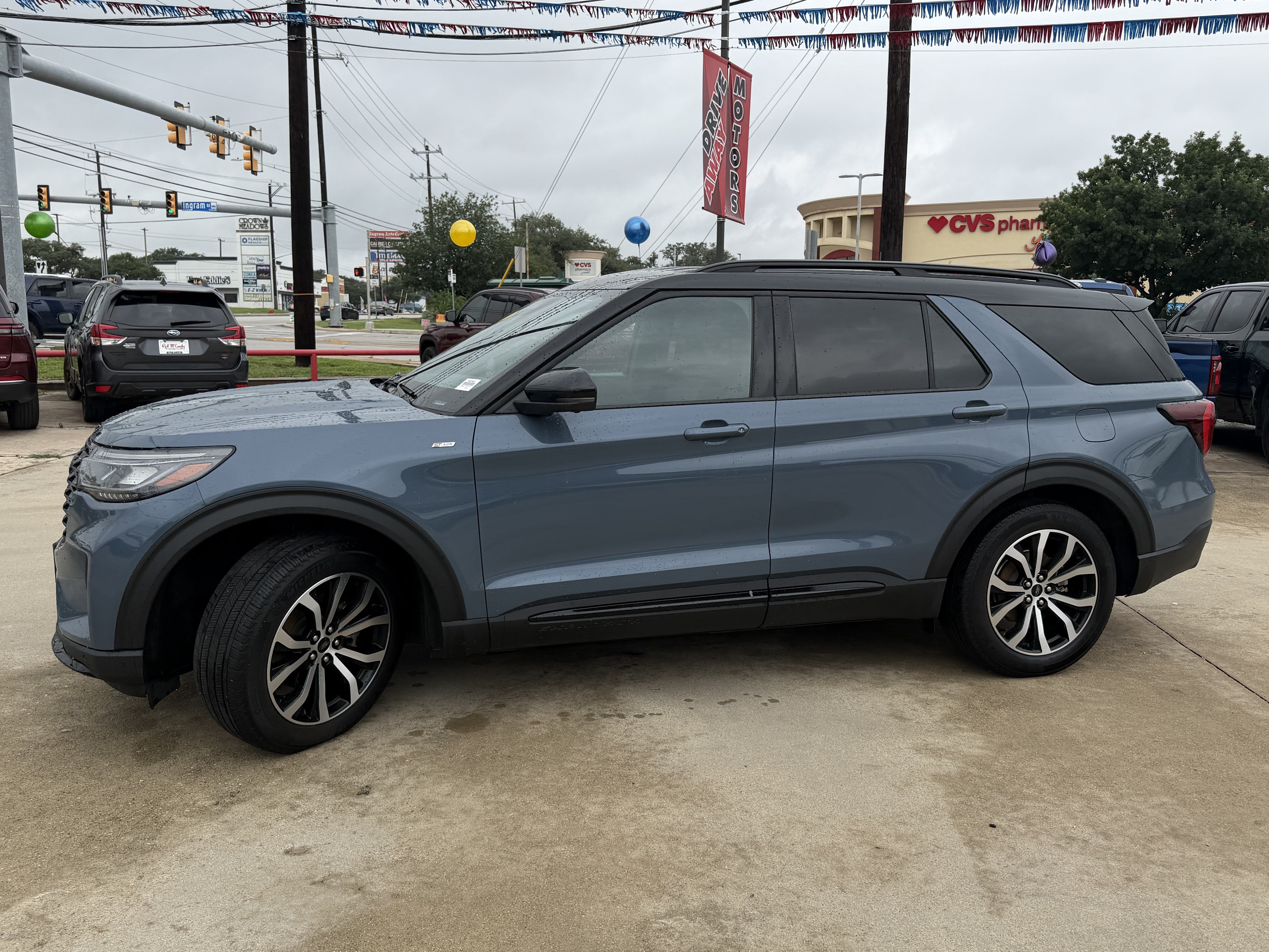 2025 Ford Explorer ST-Line