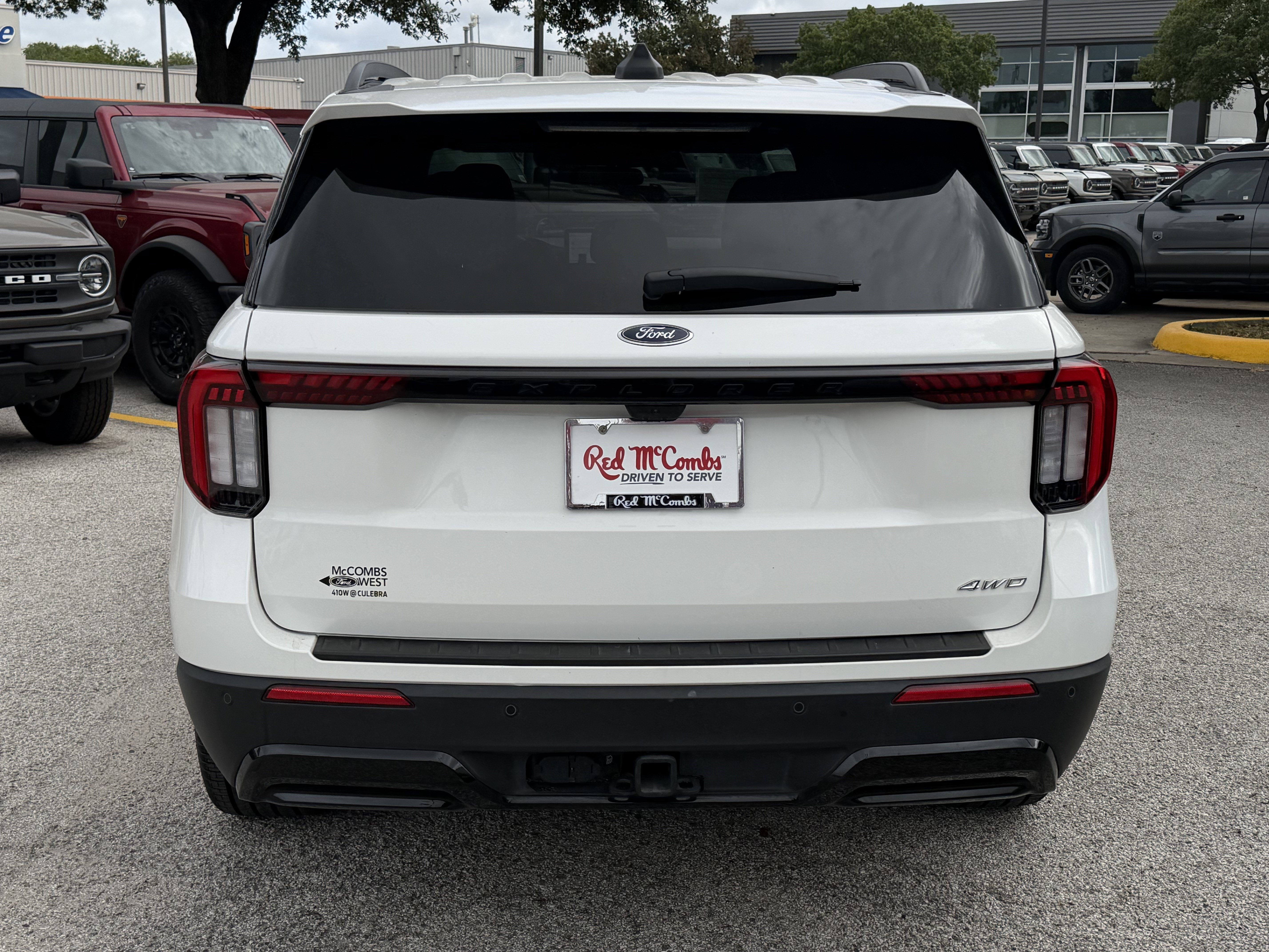 2025 Ford Explorer ST-Line