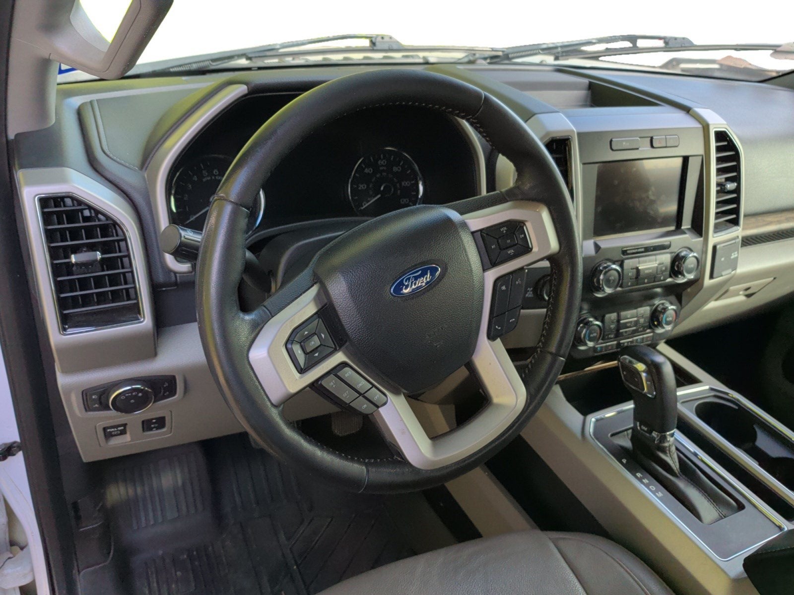 2019 Ford F-150 Lariat®