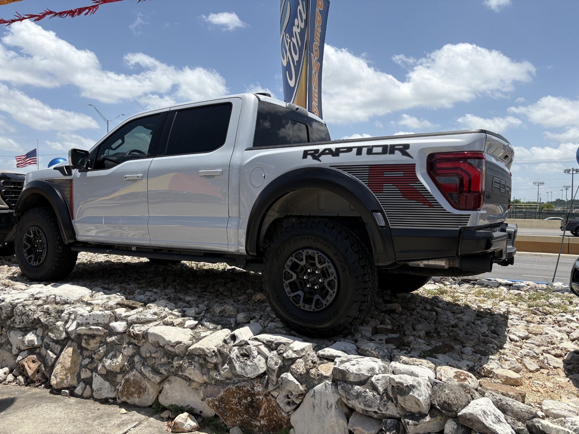 2025 Ford F-150 Raptor R